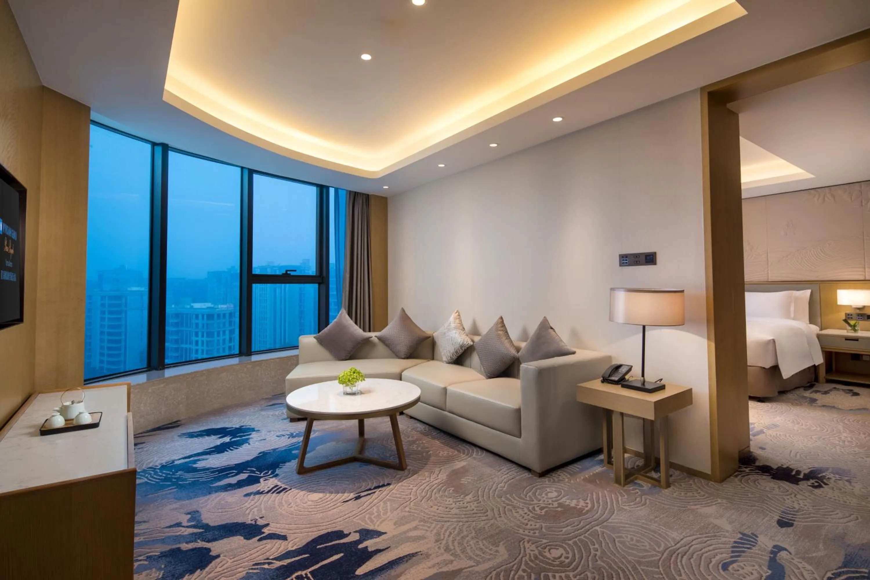 Living room in Wyndham Grand Plaza Royale Yuzhou Xiamen Wuyuan Bay