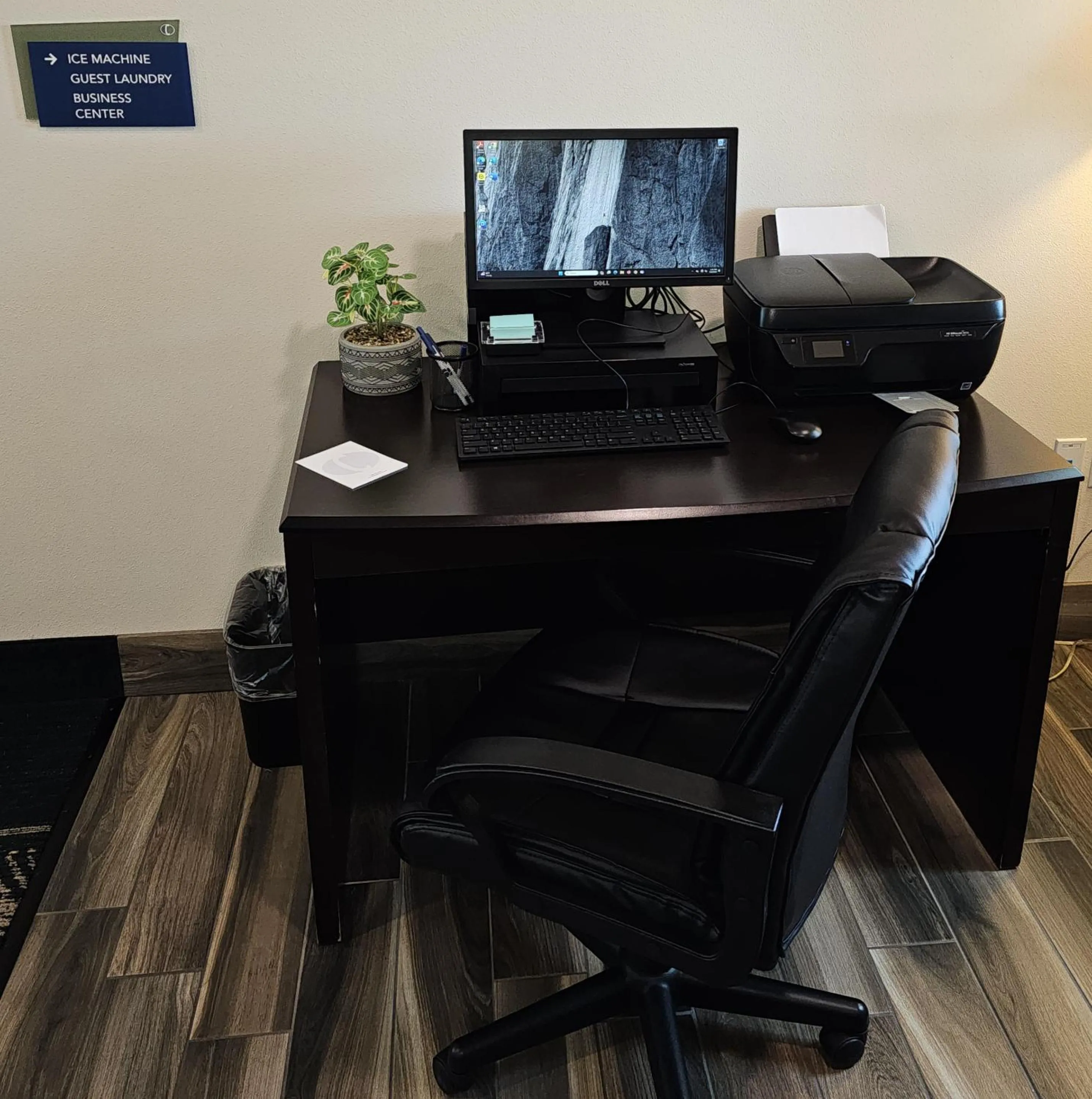 Business facilities in Cobblestone Inn & Suites – Manchester