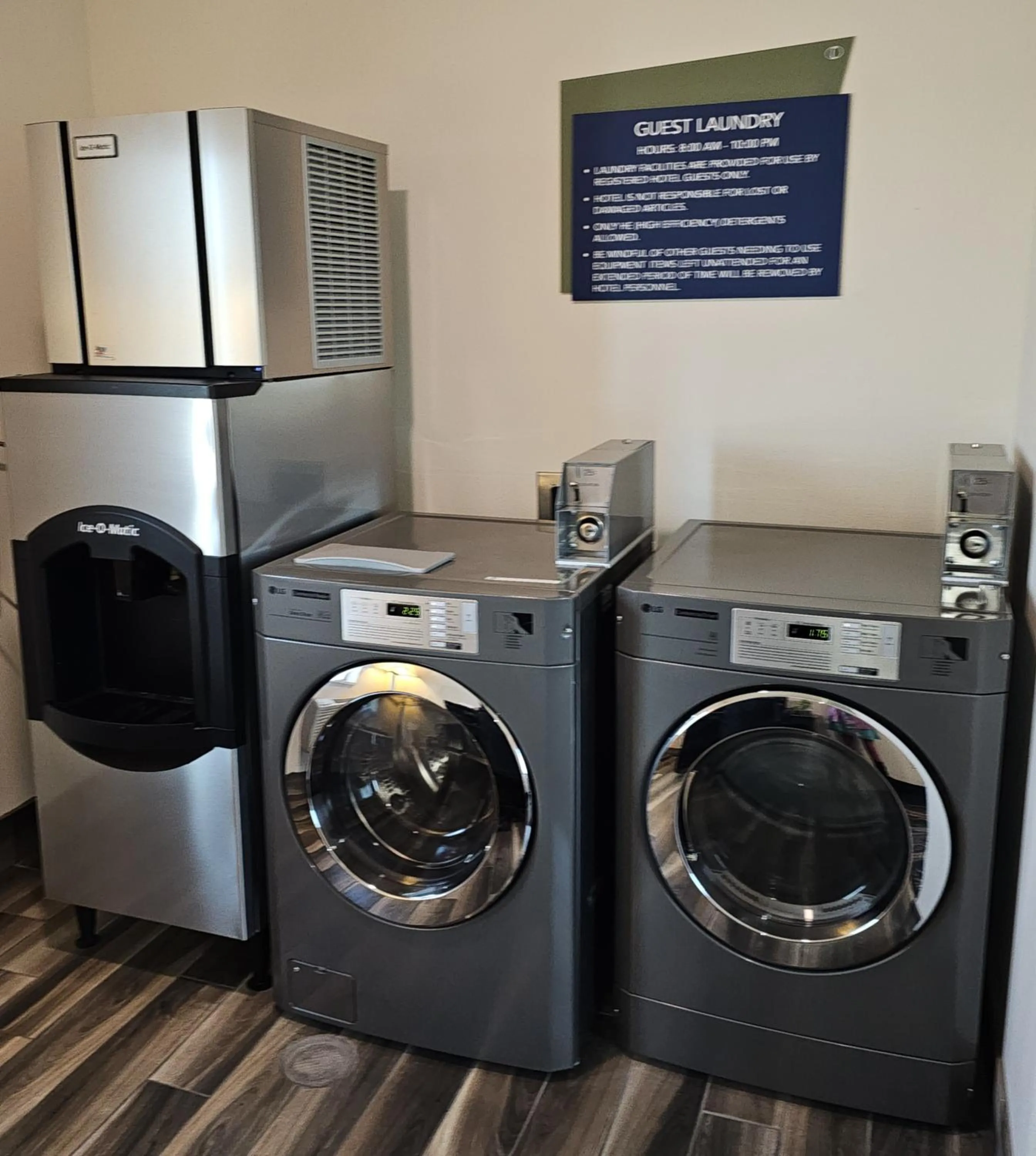 laundry in Cobblestone Inn & Suites – Manchester