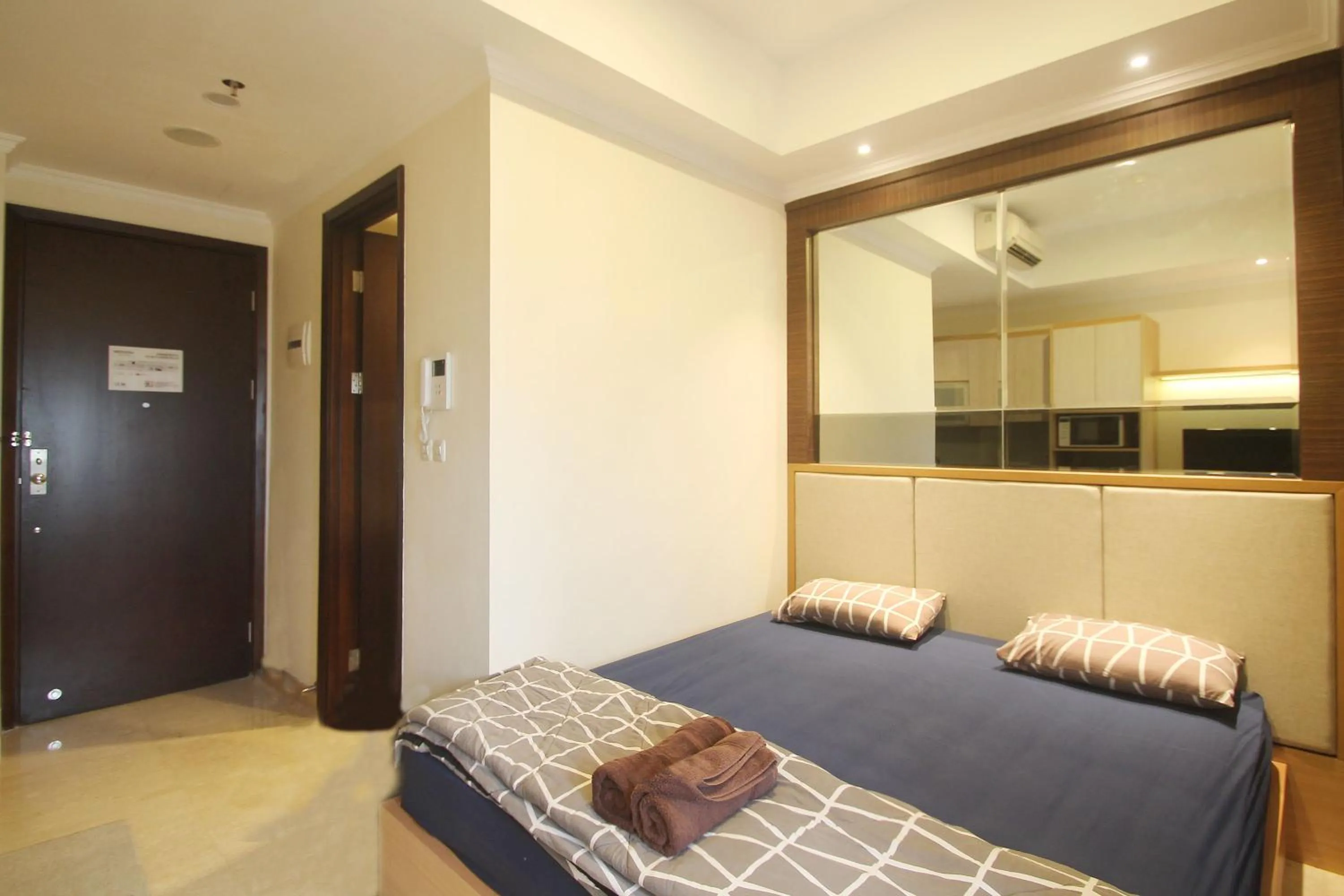 Bed in Apartemen Menteng Park by Aparian