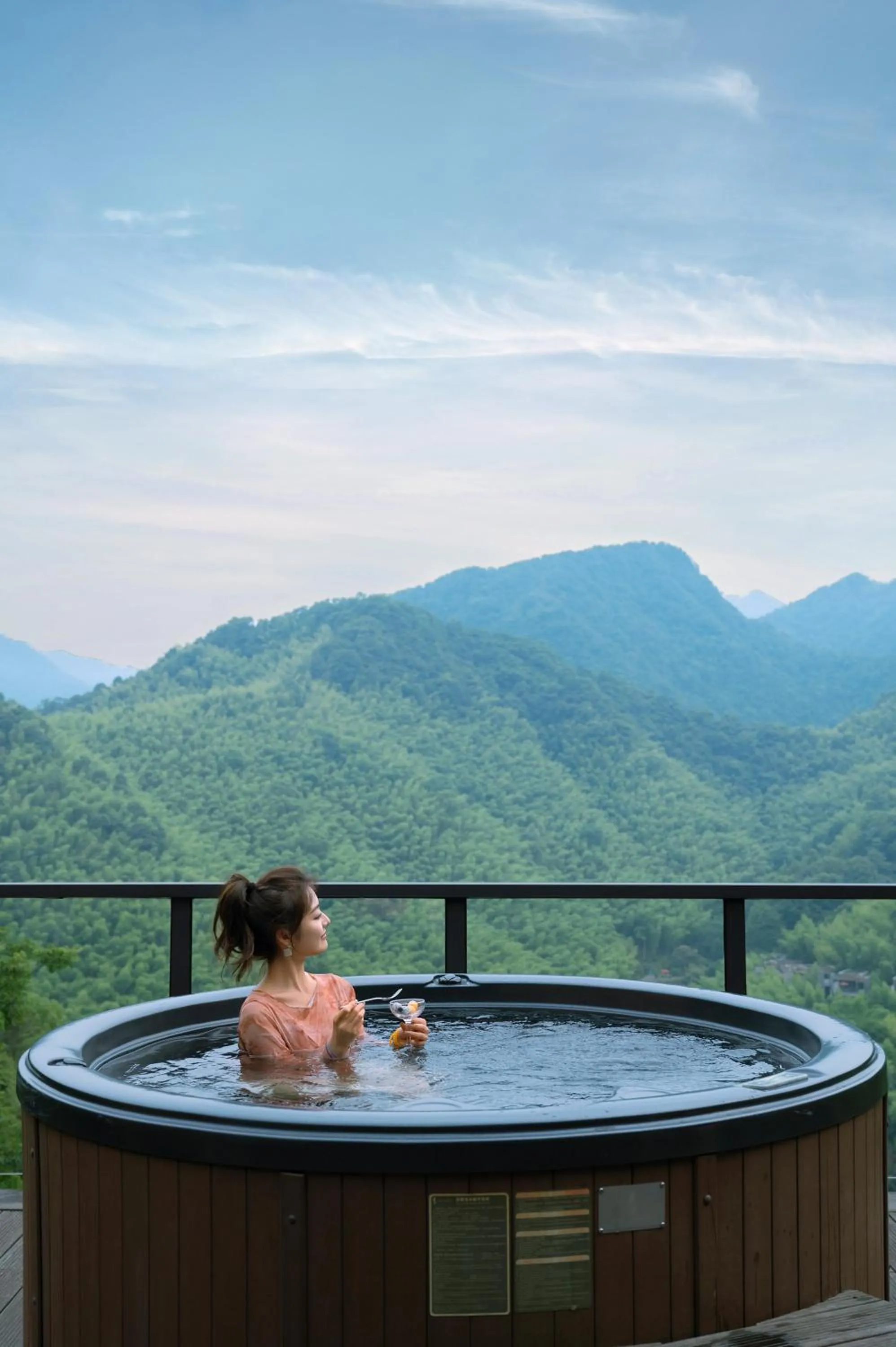 Hot Spring Bath in AHN LAN Ninghai