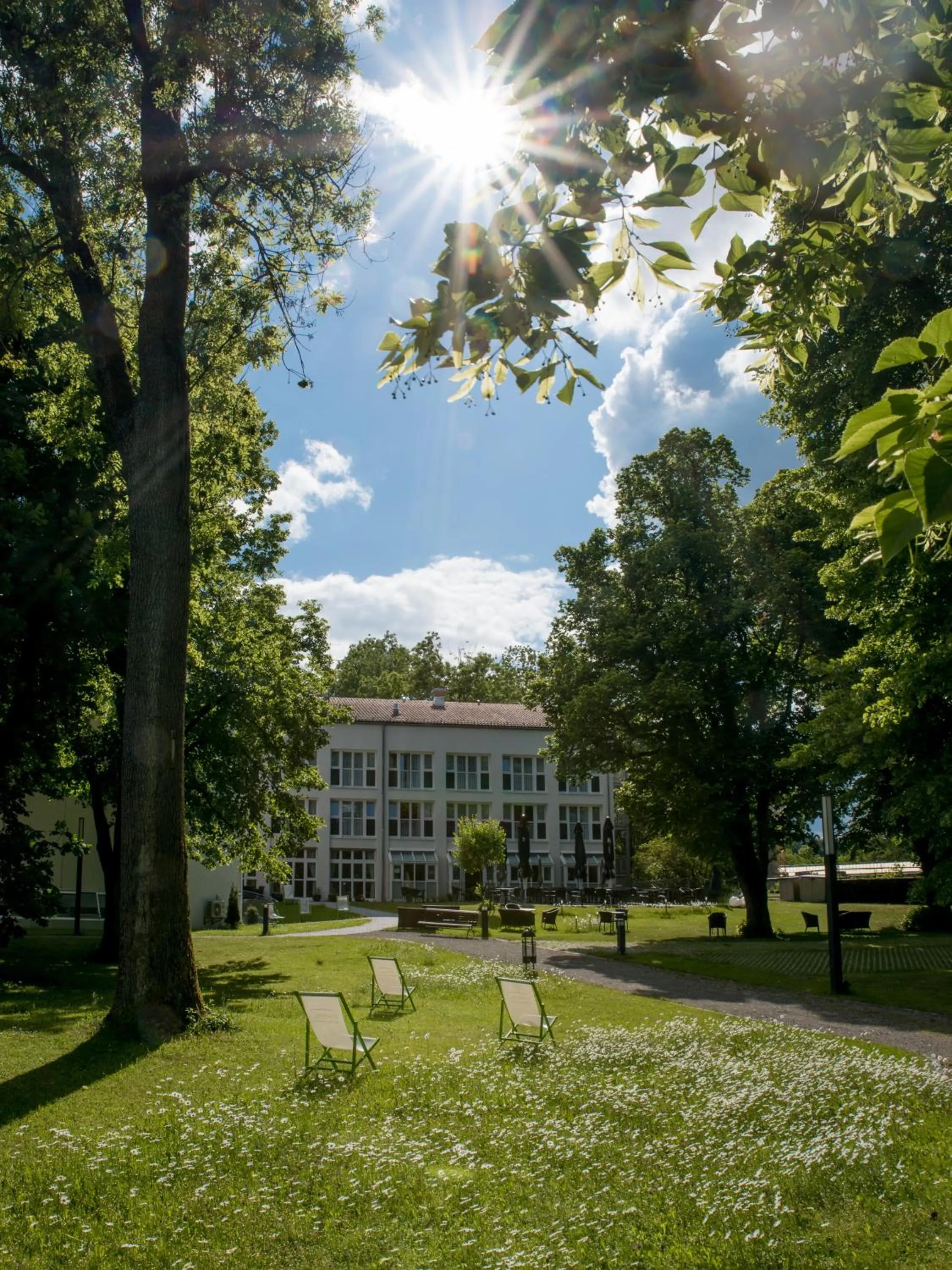 Garden in Hotel Raphael im Allgäu