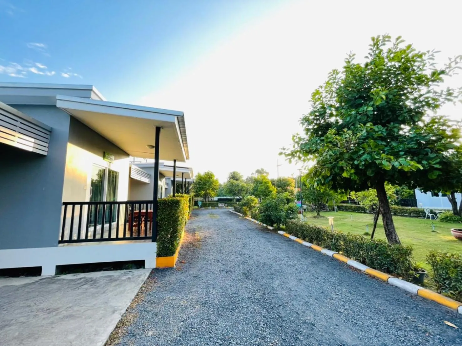 Property building in Baan Ruay Suk Resort, Lopburi