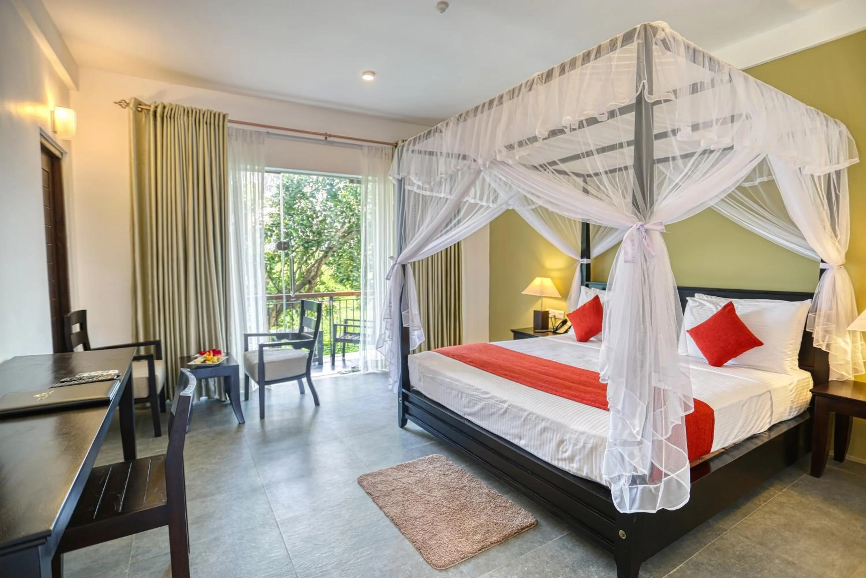 Bed in Tropical Life Resort and Spa