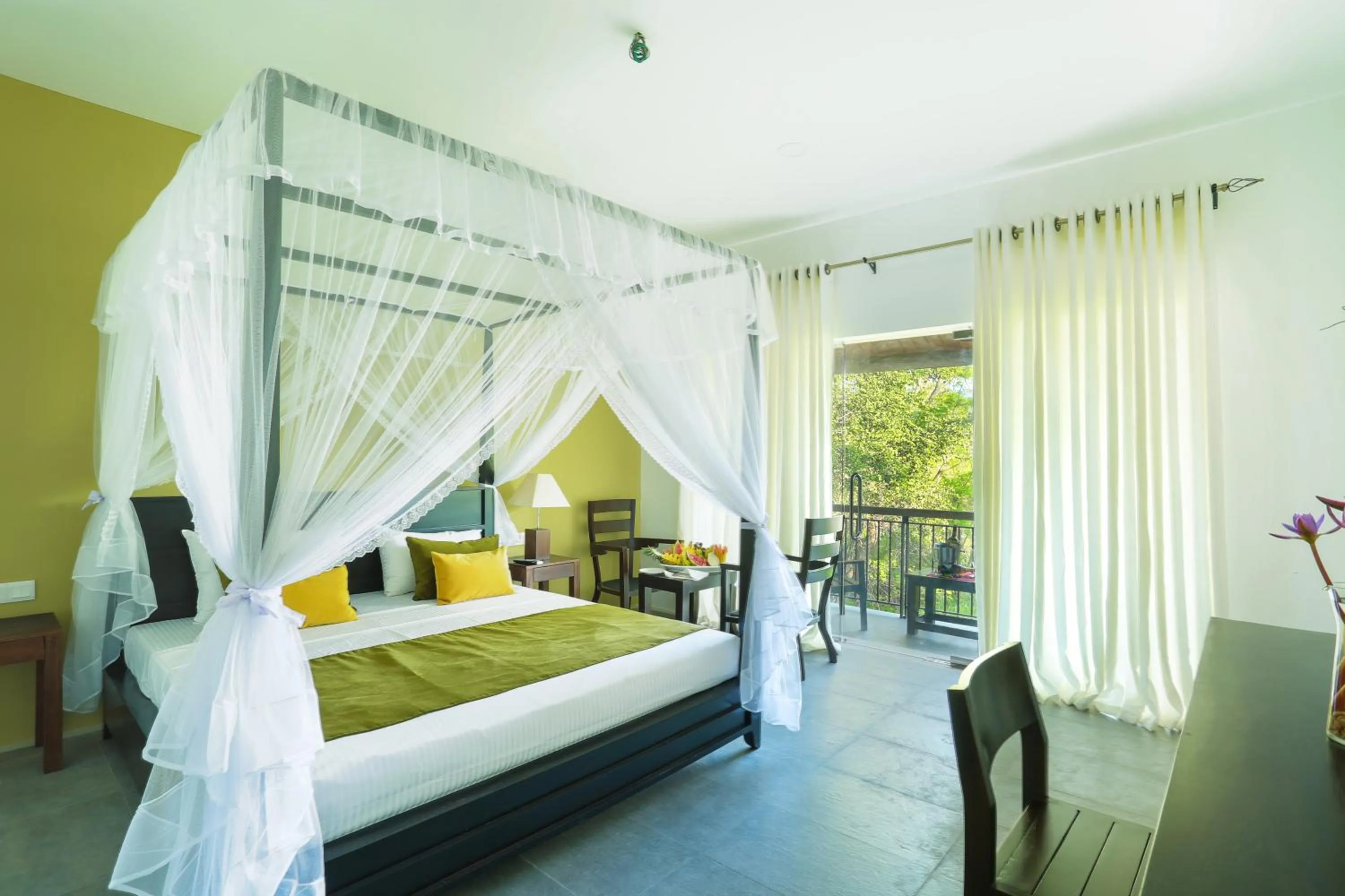 Bed in Tropical Life Resort and Spa