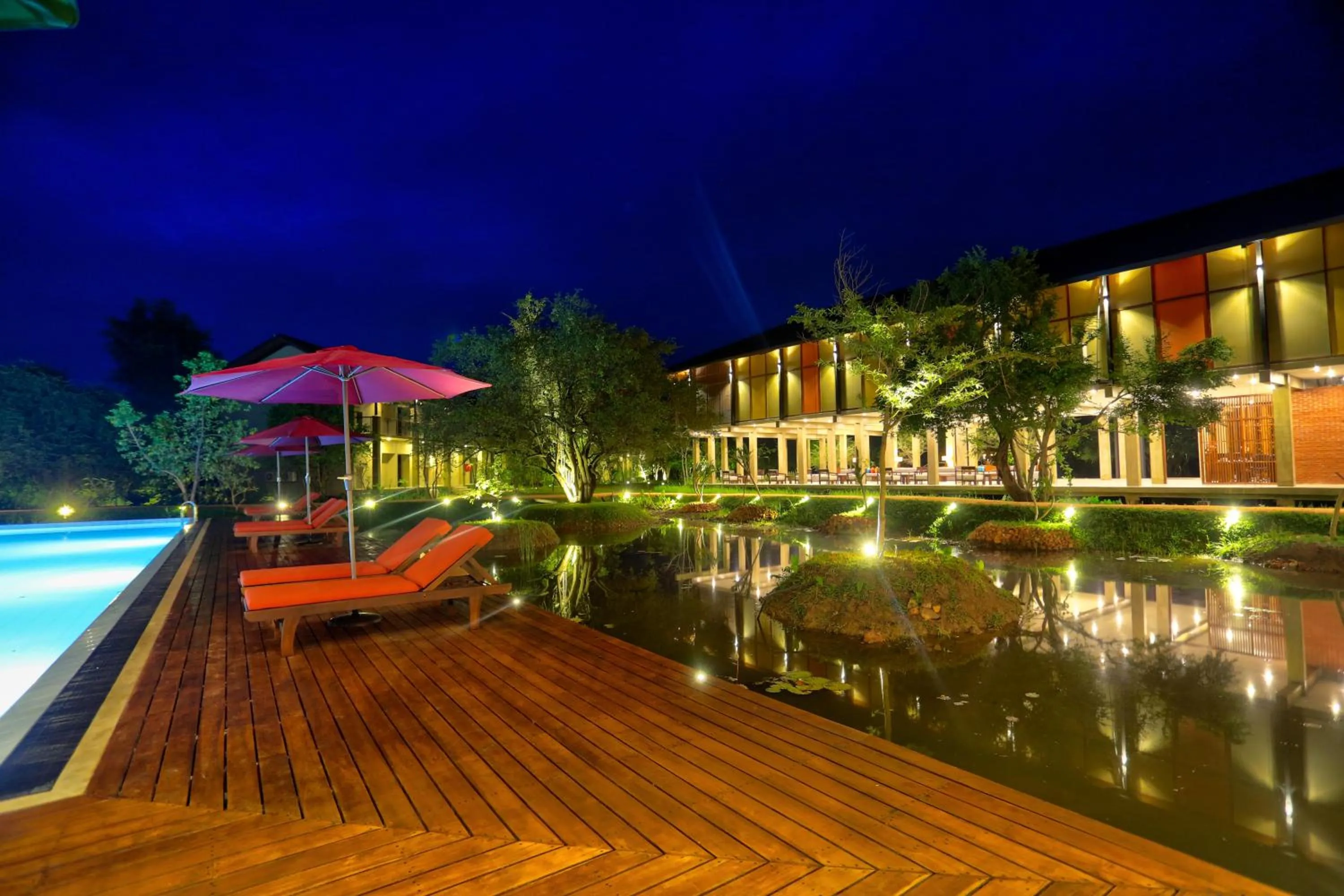 Tropical Life Resort and Spa