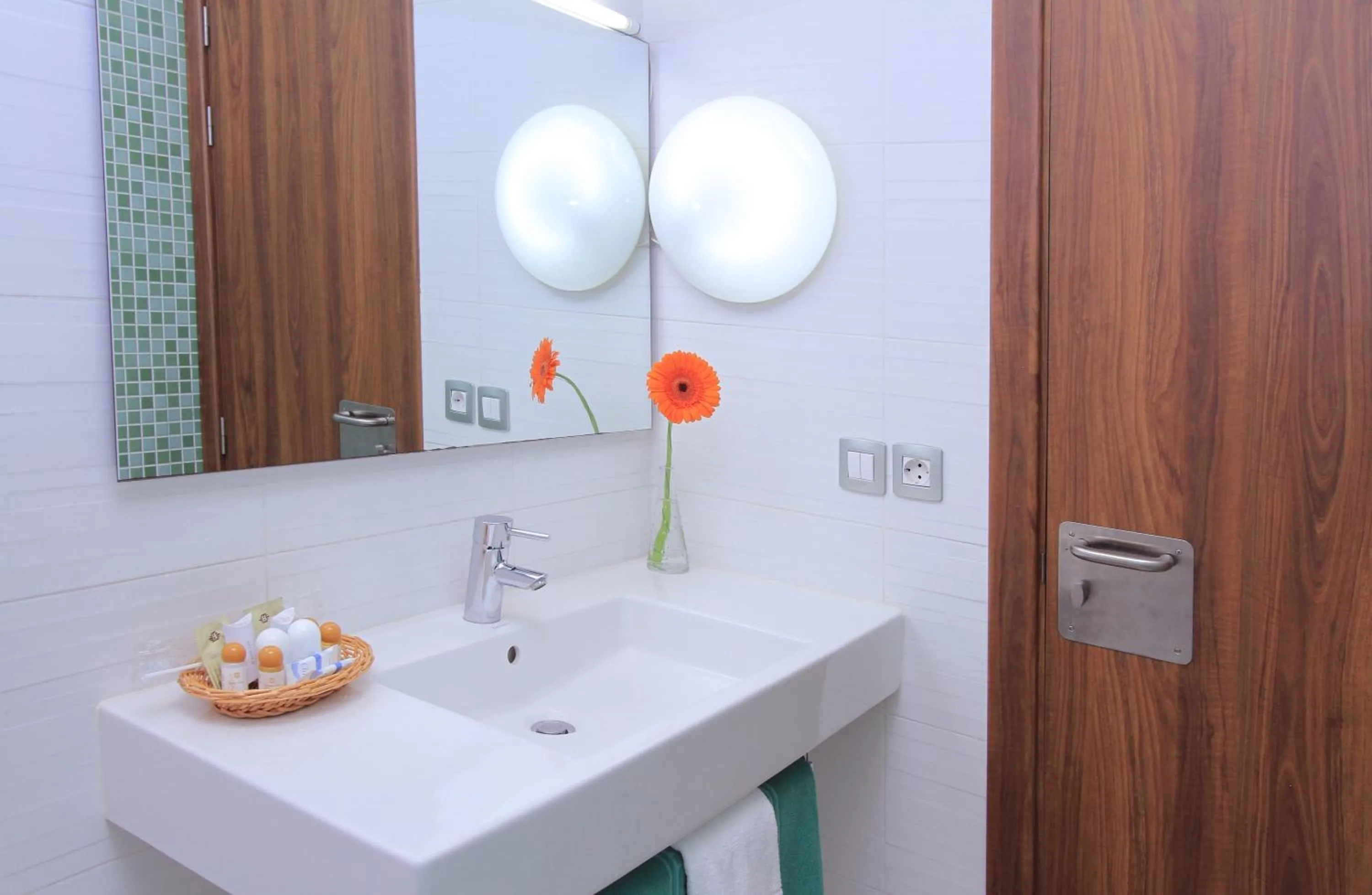 Bathroom in Udalla Park - Hotel & Apartamentos