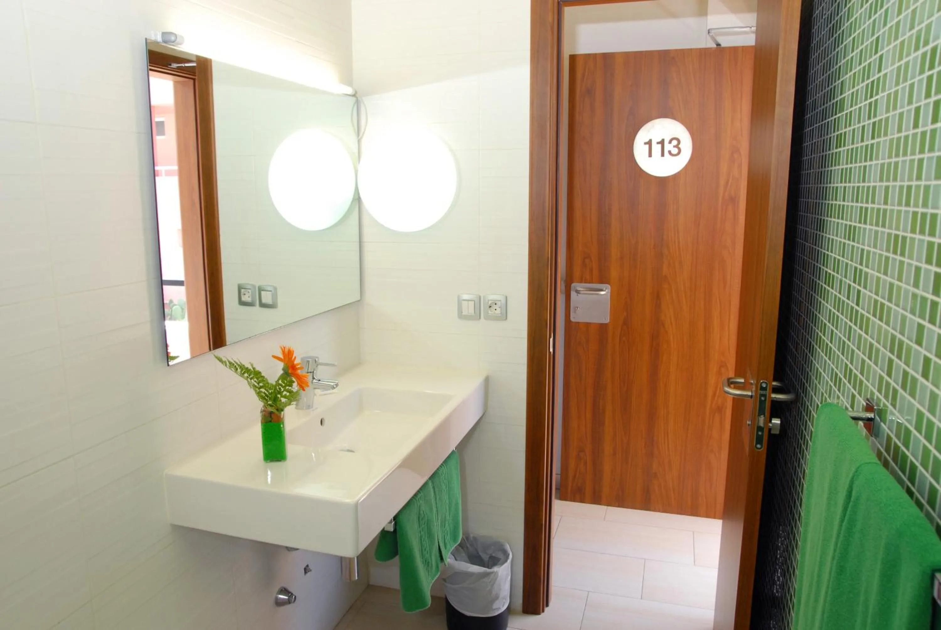 Bathroom in Udalla Park - Hotel & Apartamentos