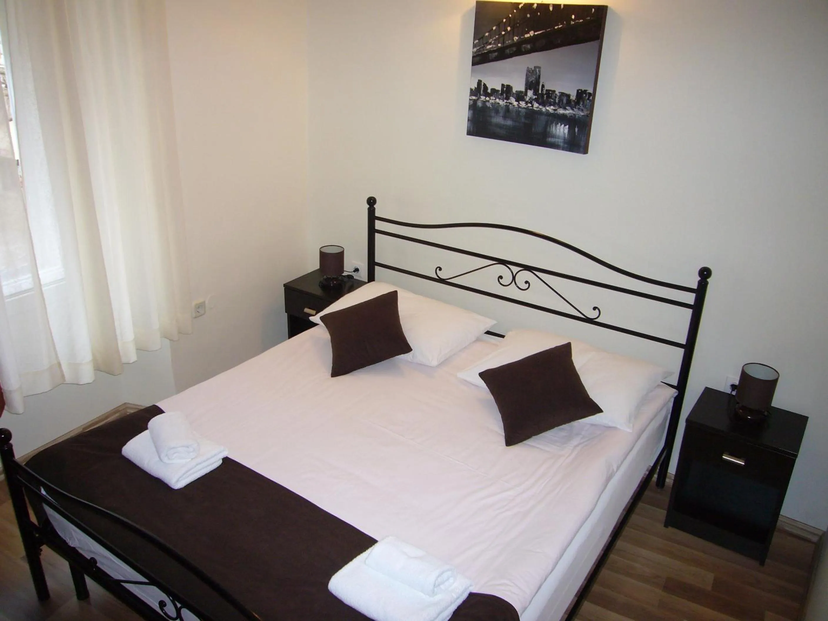 Bedroom, Bed in B&B Central Palace Heritage