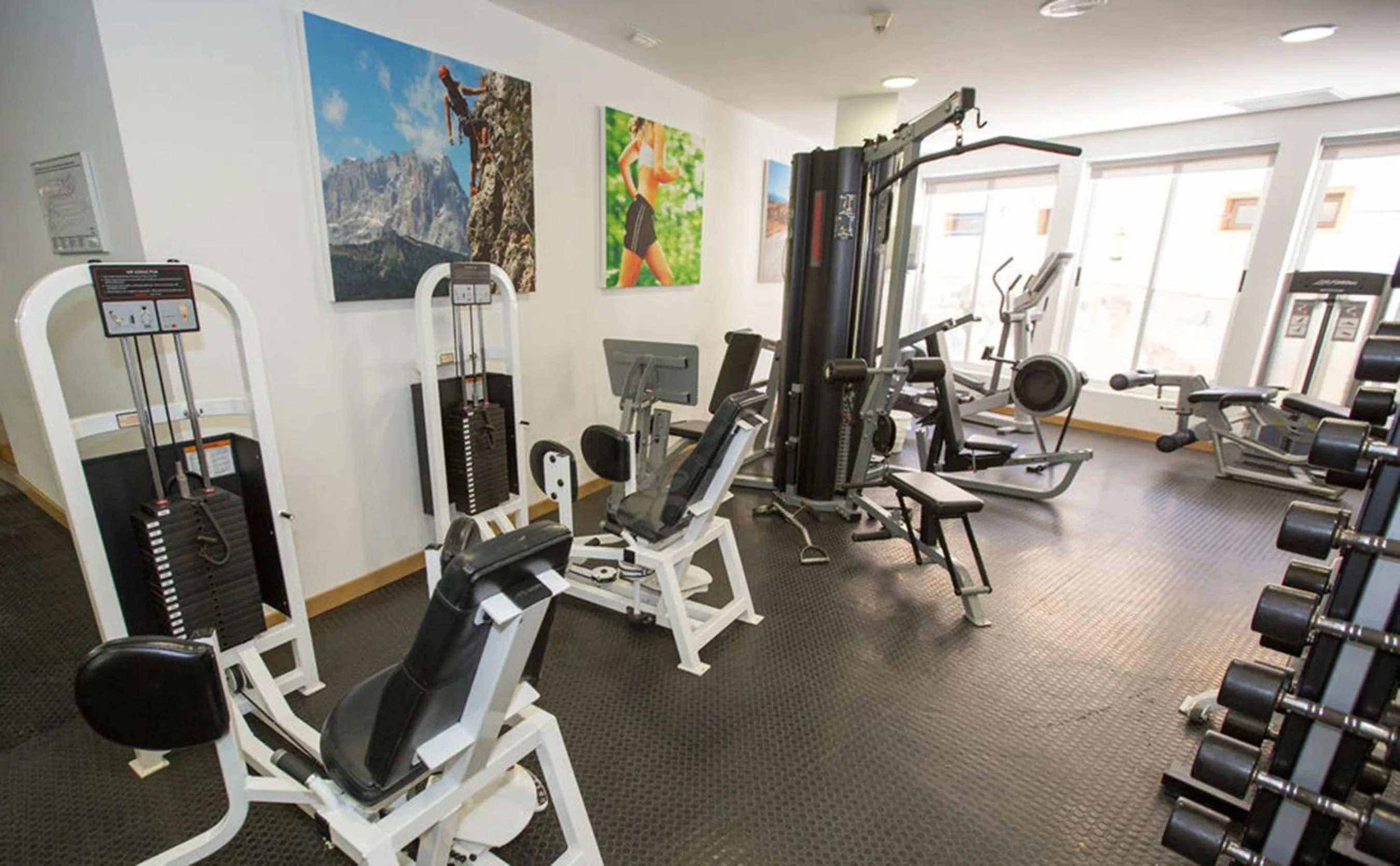 Fitness centre/facilities in Ona Pearly Grey