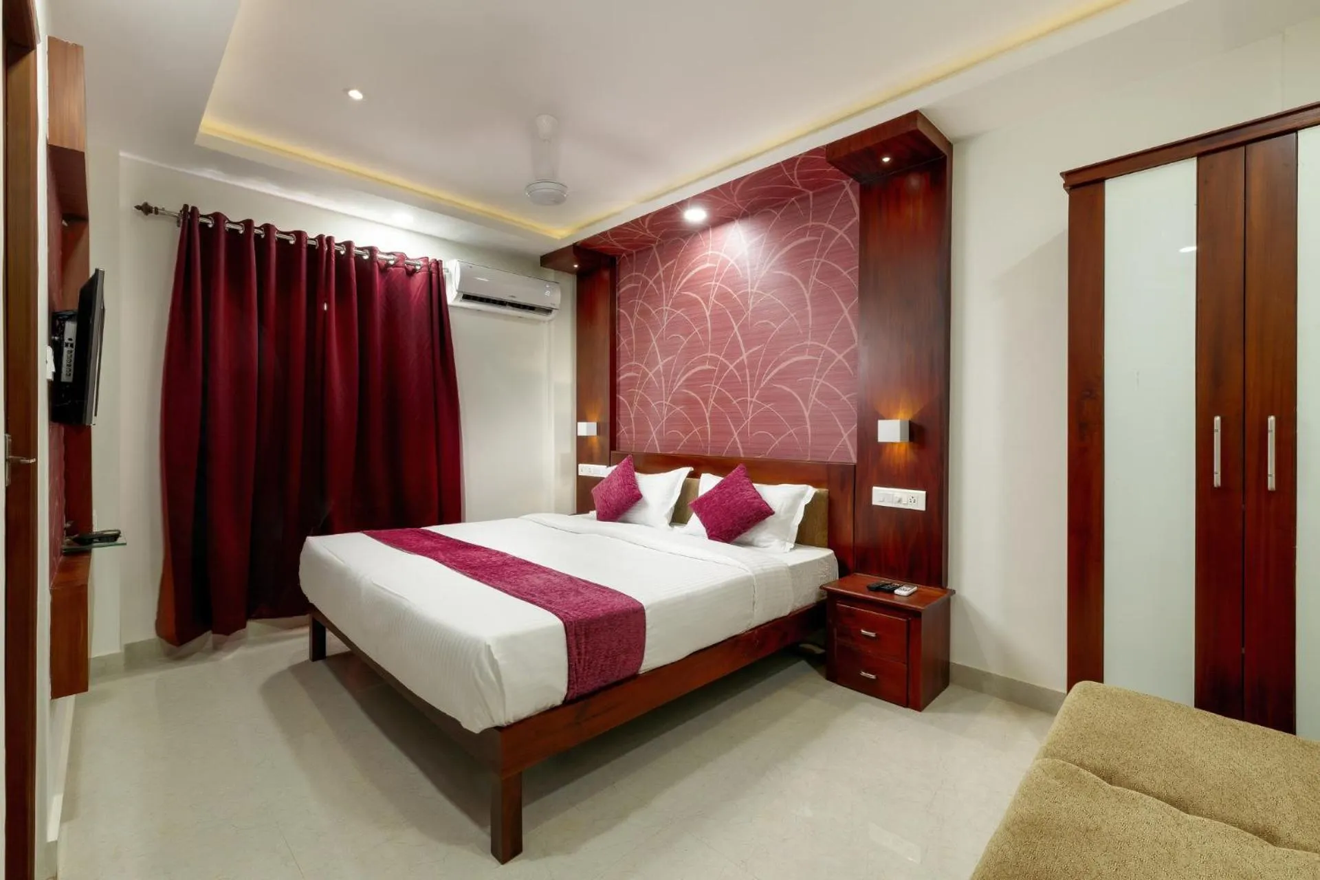 Photo of the whole room, Bed in Burooj Hotel