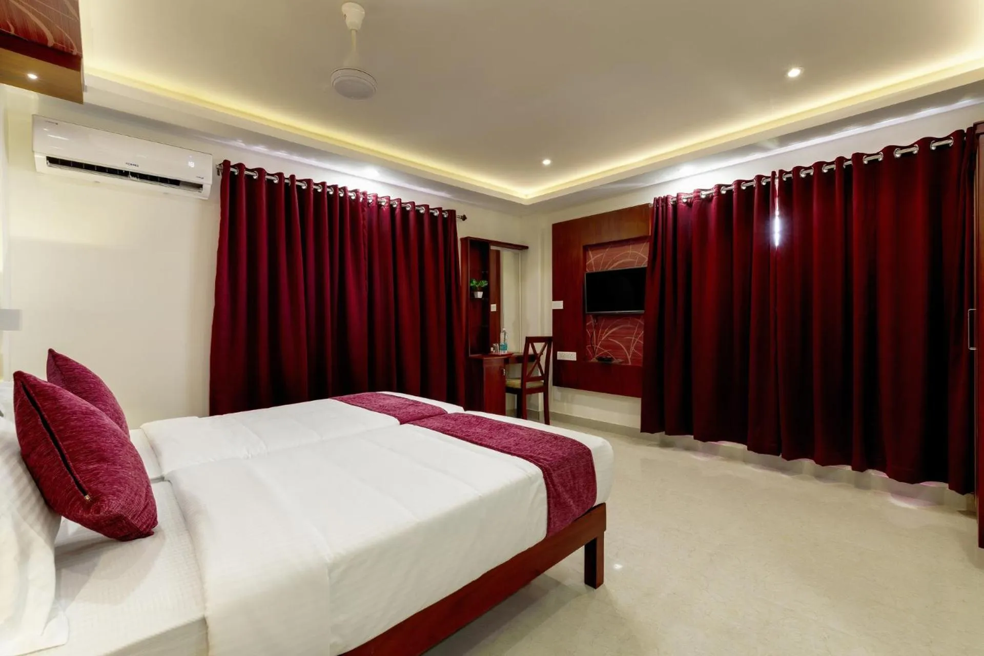 Photo of the whole room, Bed in Burooj Hotel
