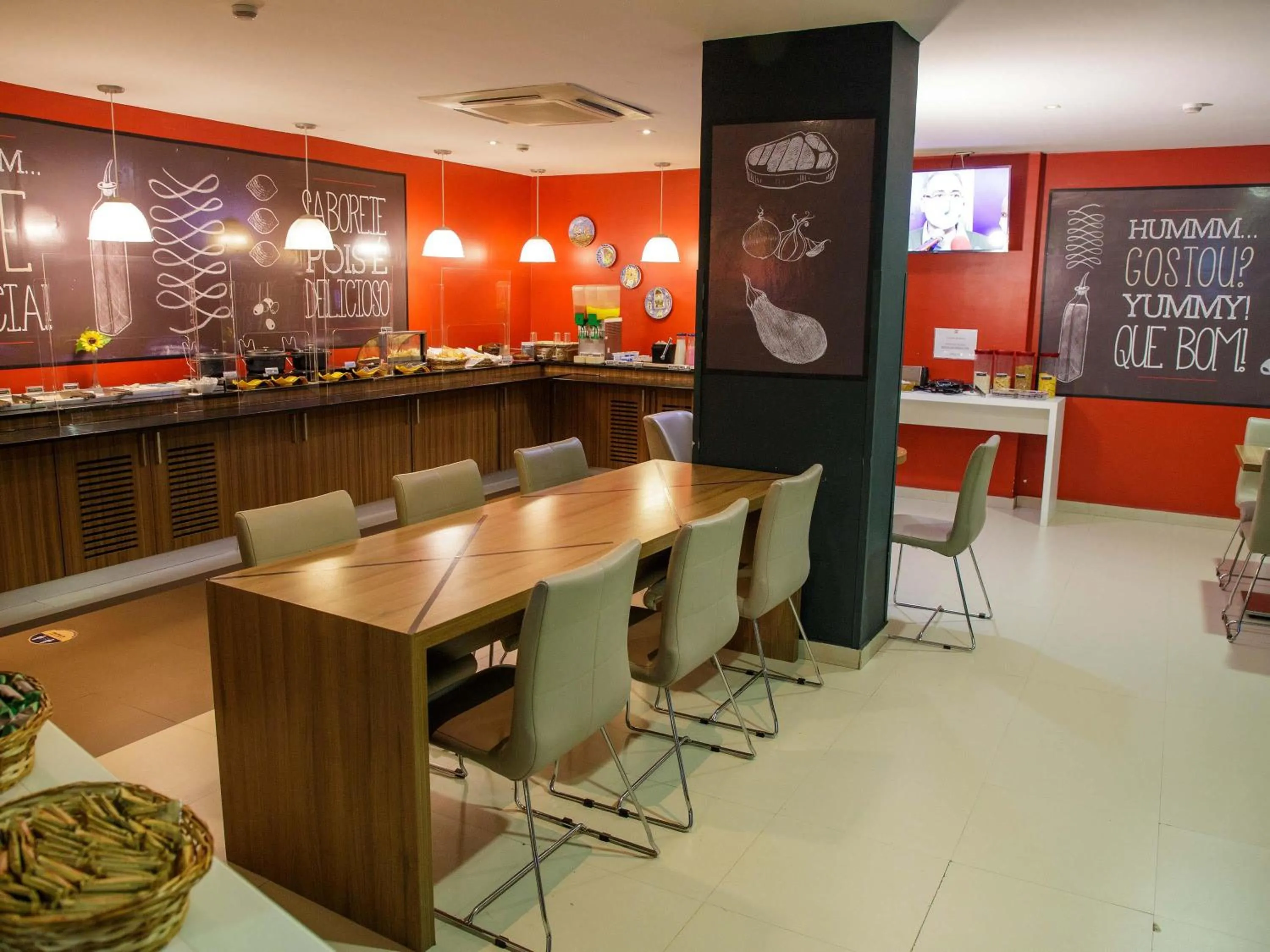 Restaurant/places to eat in ibis Maceio Pajuçara