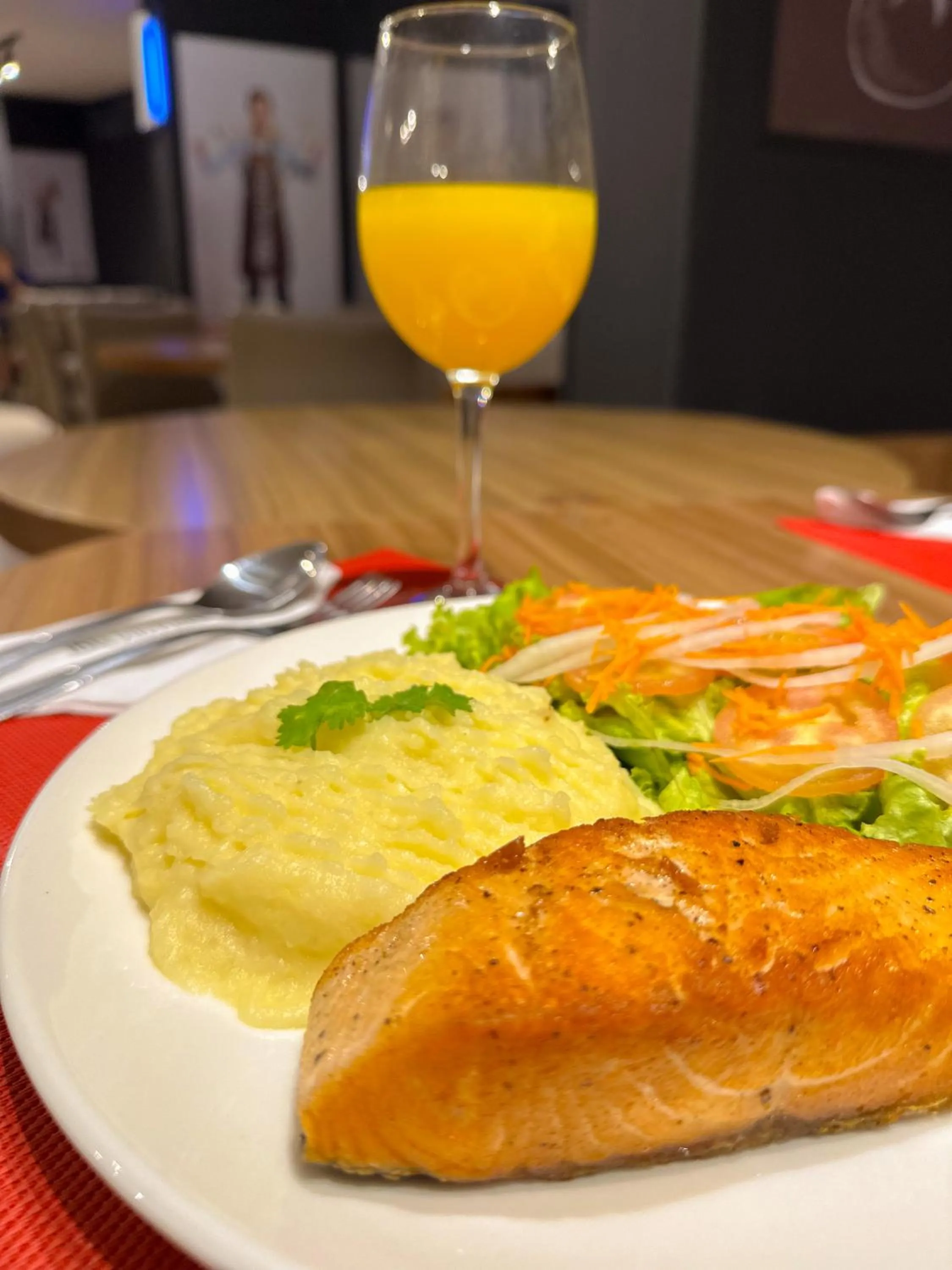 Restaurant/places to eat in ibis Maceio Pajuçara