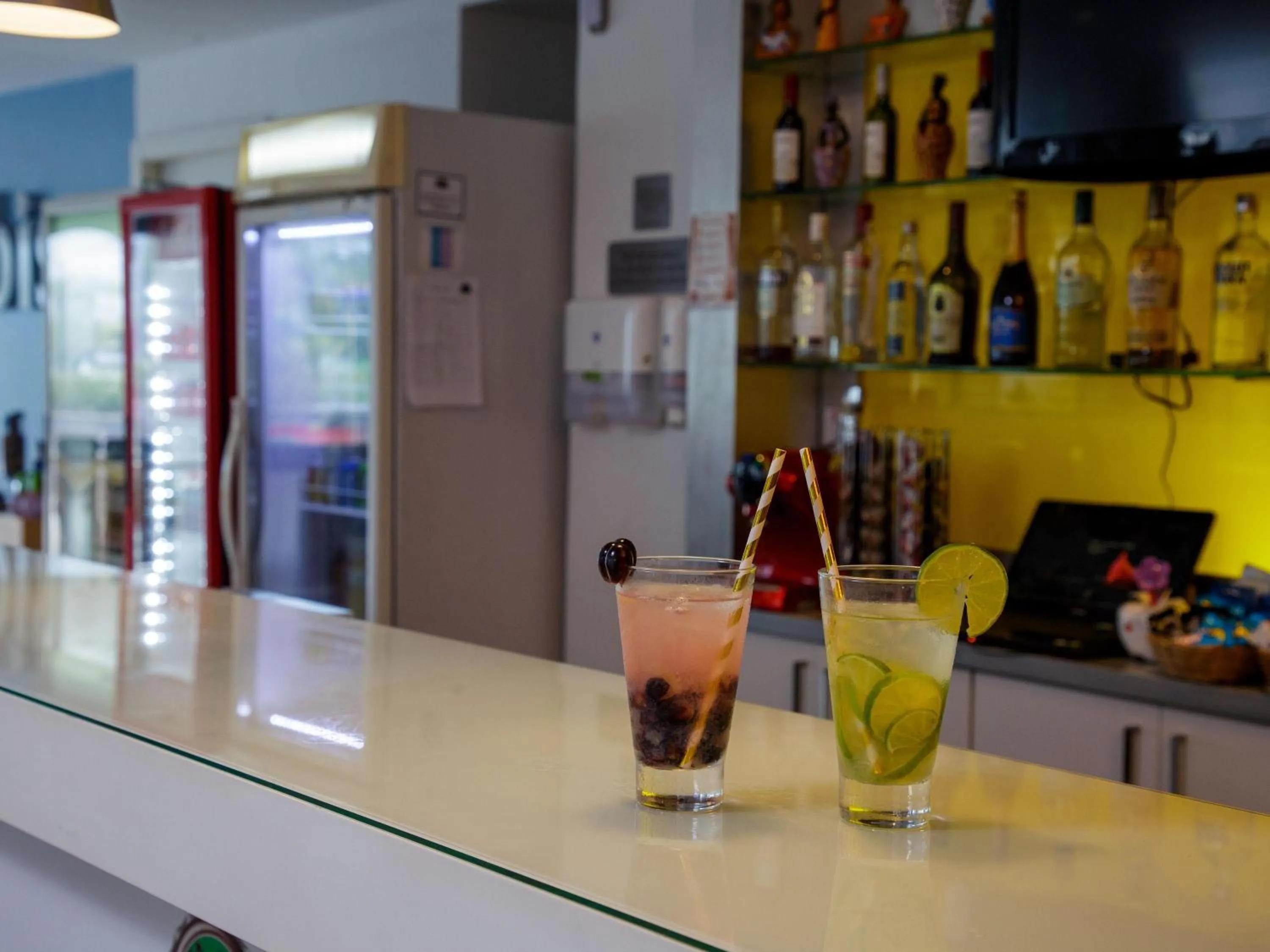 Lounge or bar in ibis Maceio Pajuçara