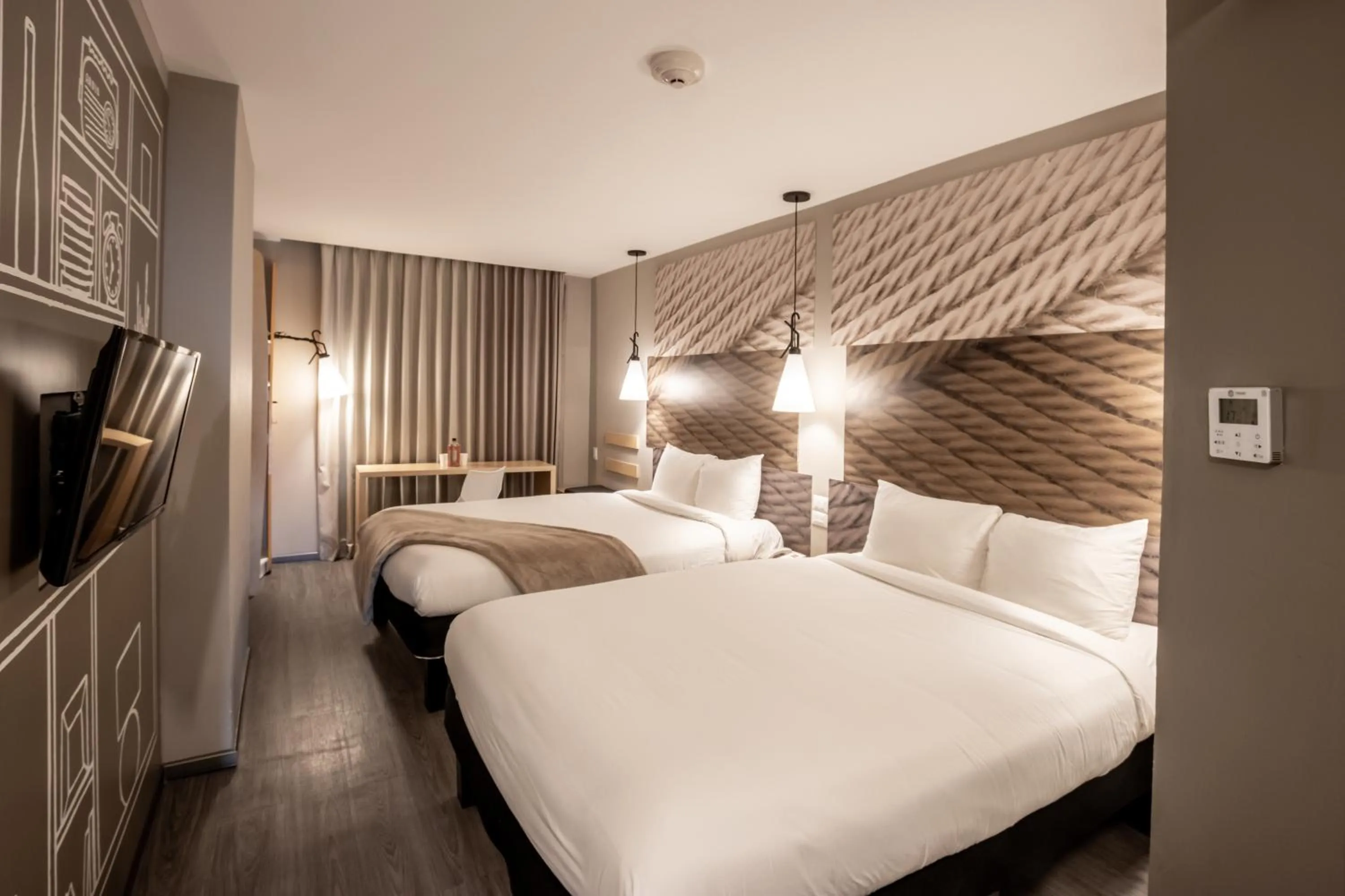 Bedroom, Bed in ibis Tijuana