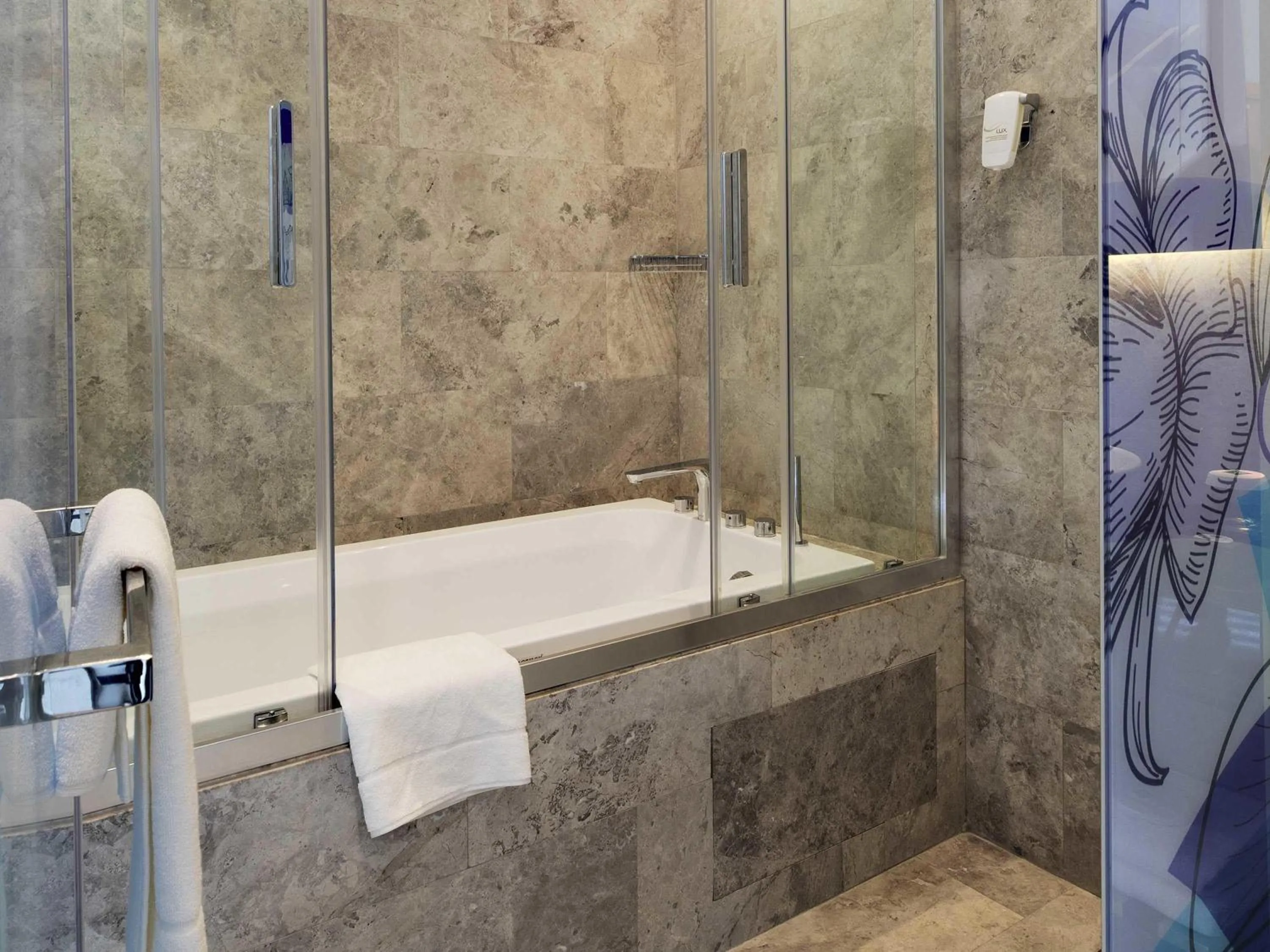 Bedroom in Ibis Styles Istanbul Atasehir