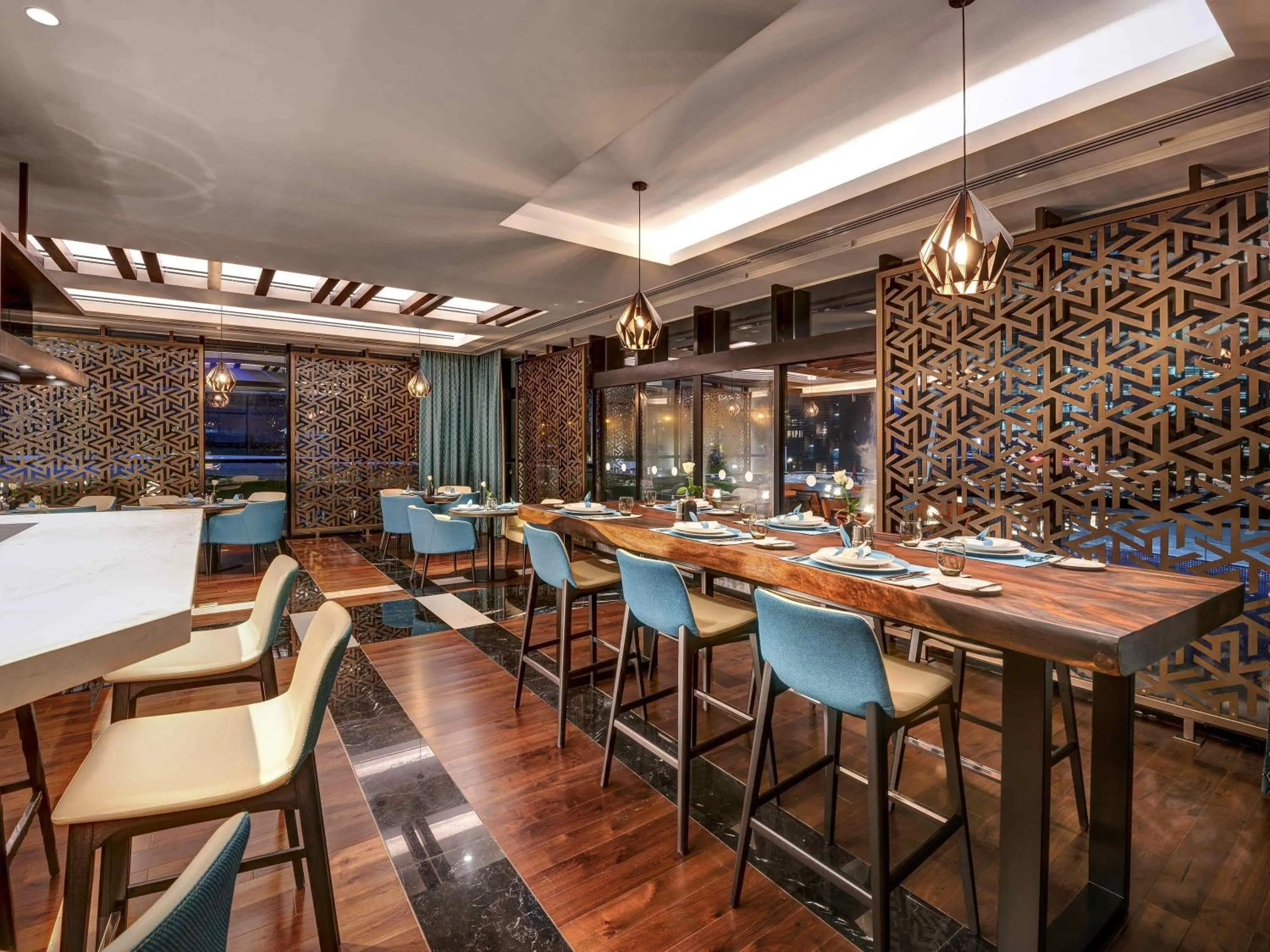 Restaurant/places to eat in Novotel Sharjah Expo Centre