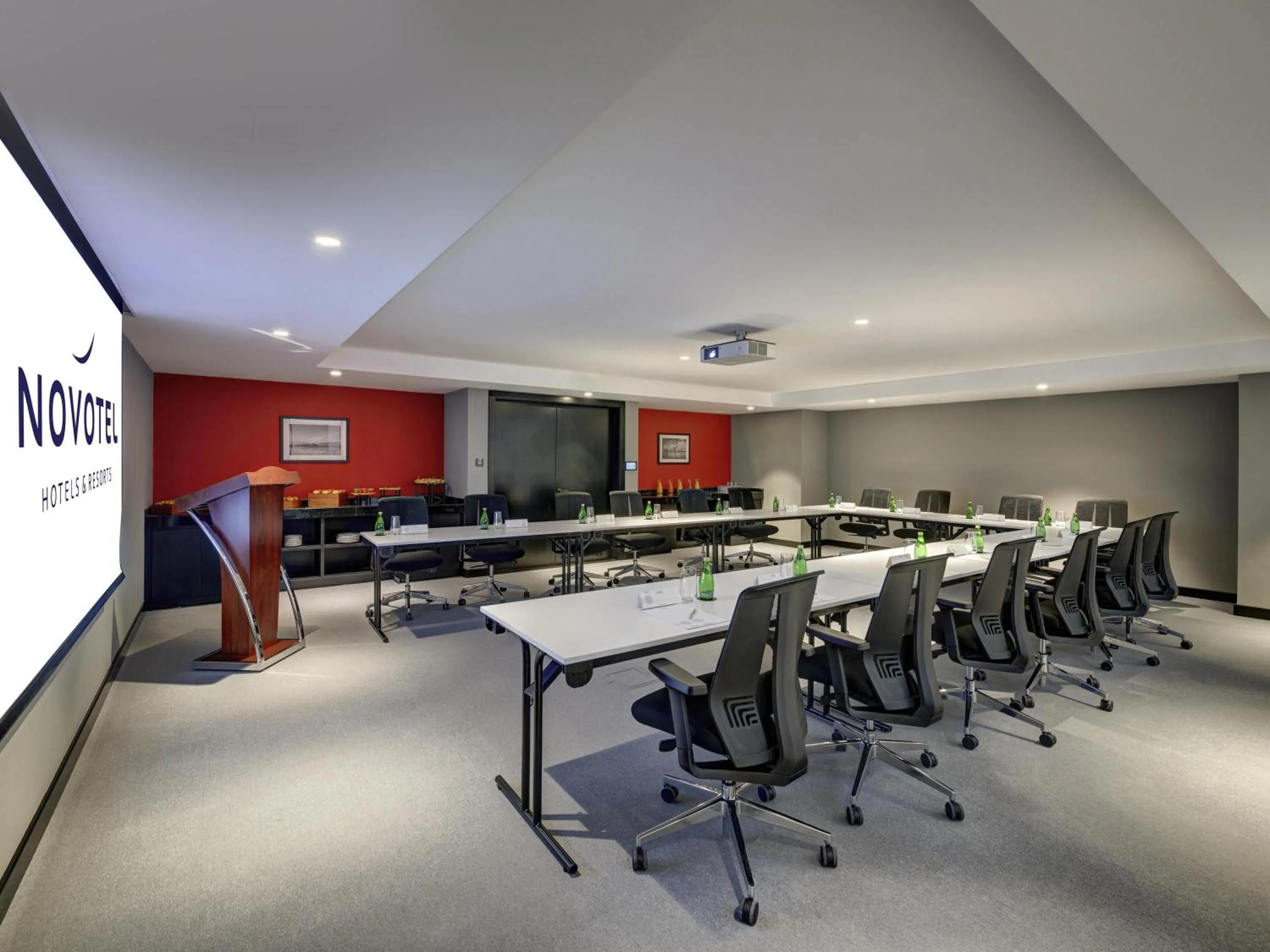 Meeting/conference room in Novotel Sharjah Expo Centre