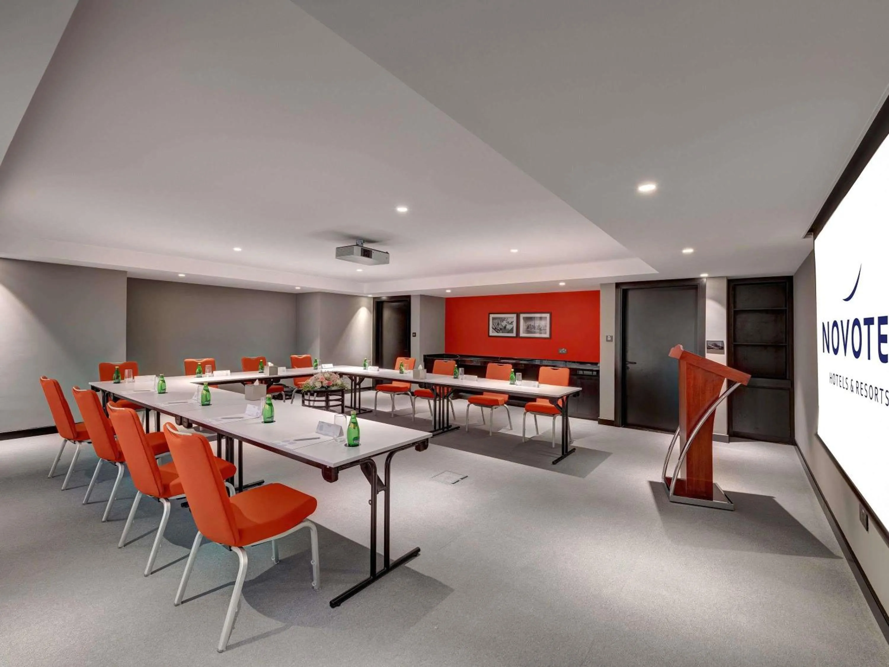 Meeting/conference room in Novotel Sharjah Expo Centre