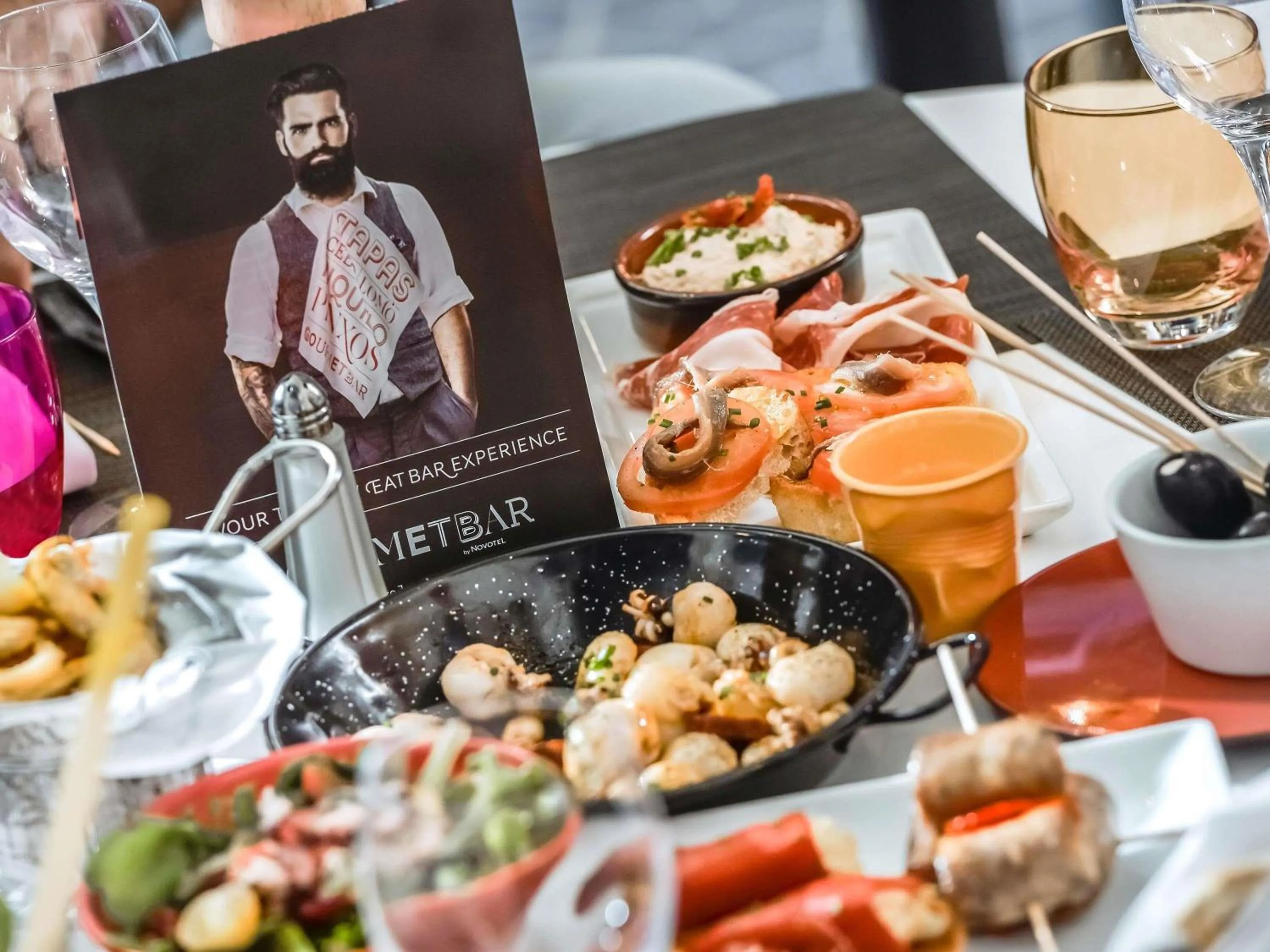 Restaurant/places to eat in Novotel Sharjah Expo Centre