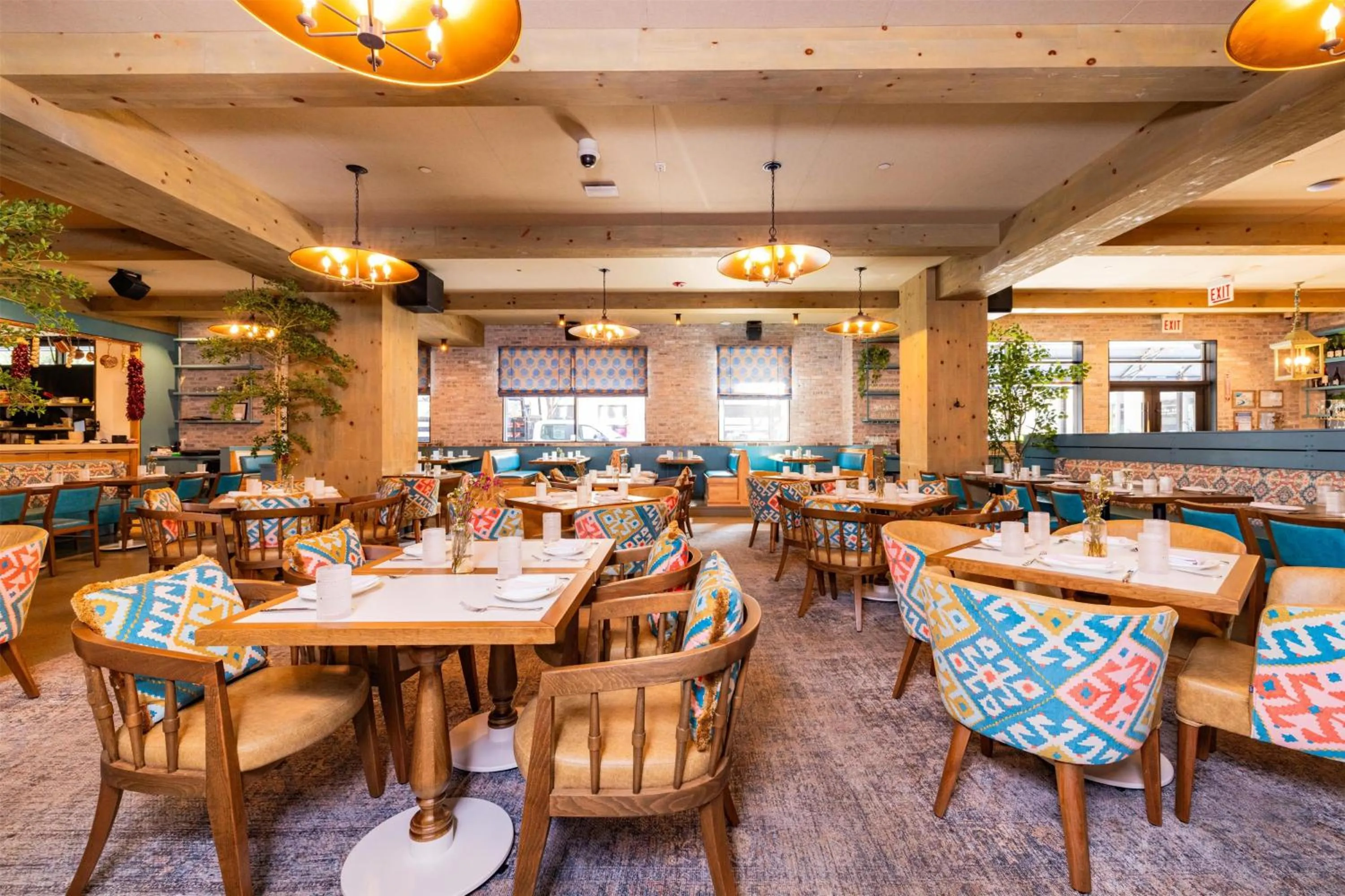 Restaurant/places to eat in Home2 Suites By Hilton Chicago River North