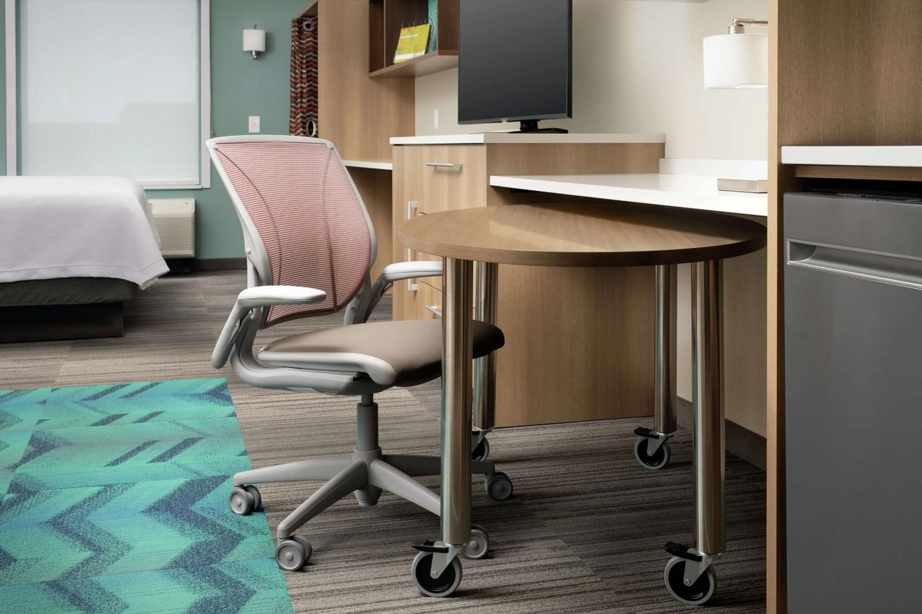 Bedroom in Home2 Suites by Hilton Lakeland South Polk Parkway