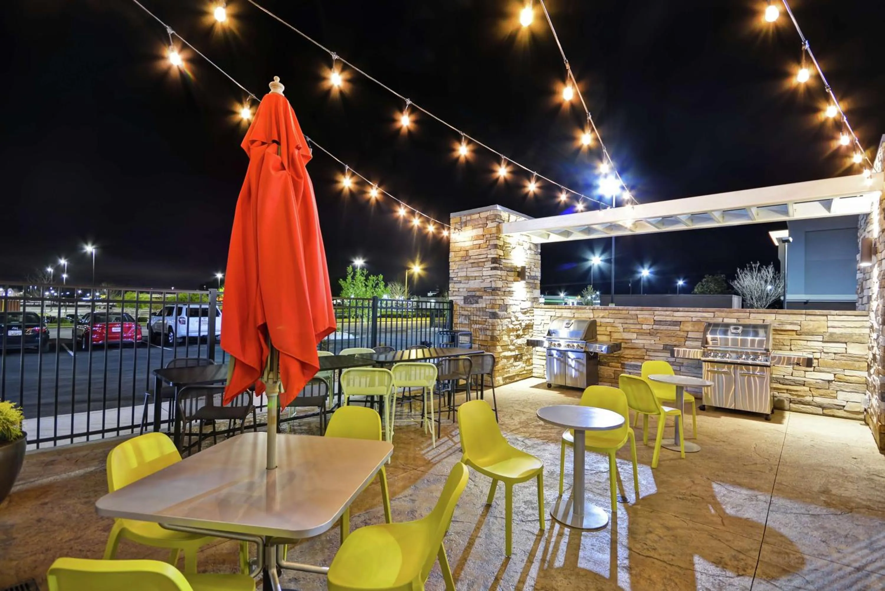 Patio in Home2 Suites By Hilton Warner Robins