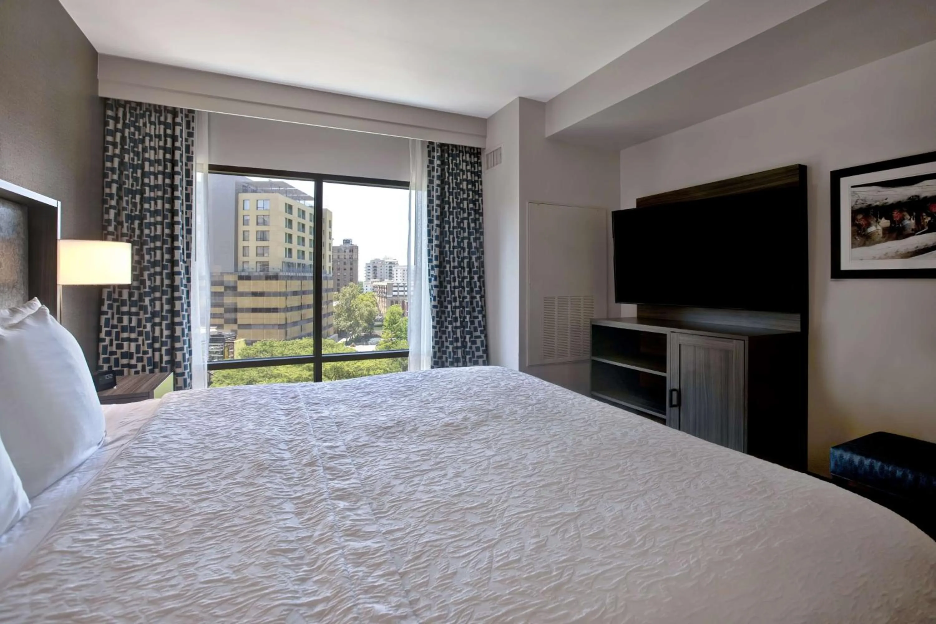 Bed in Hampton Inn & Suites on the San Antonio Riverwalk