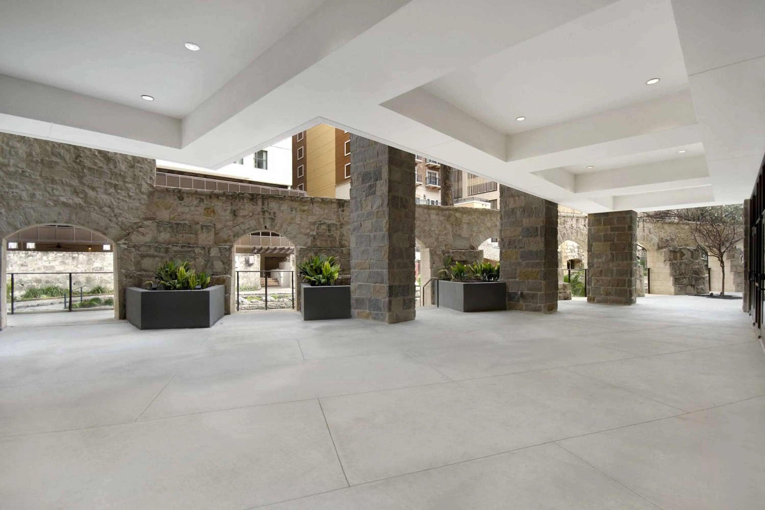 Patio in Hampton Inn & Suites on the San Antonio Riverwalk