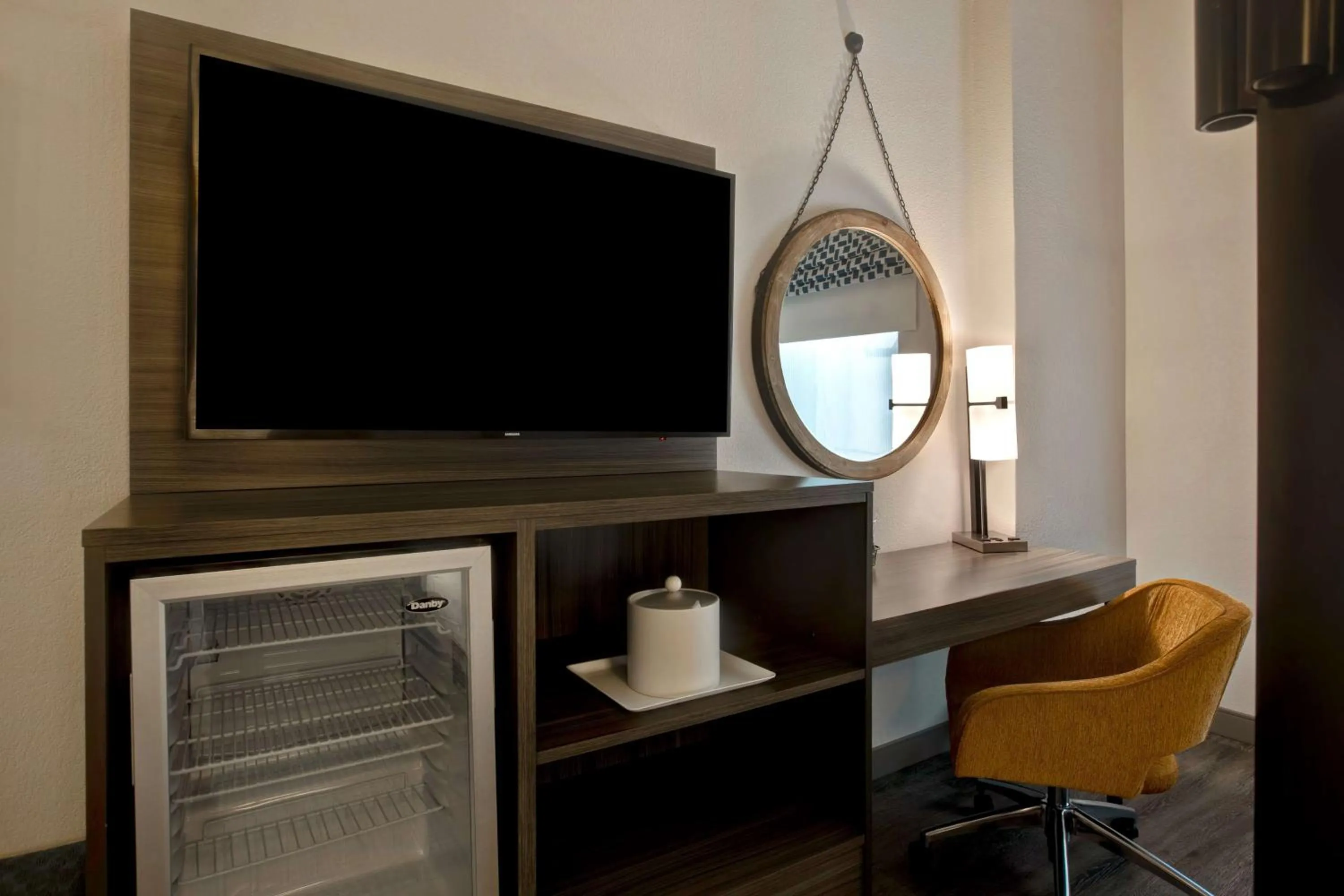 Bedroom in Hampton Inn & Suites on the San Antonio Riverwalk