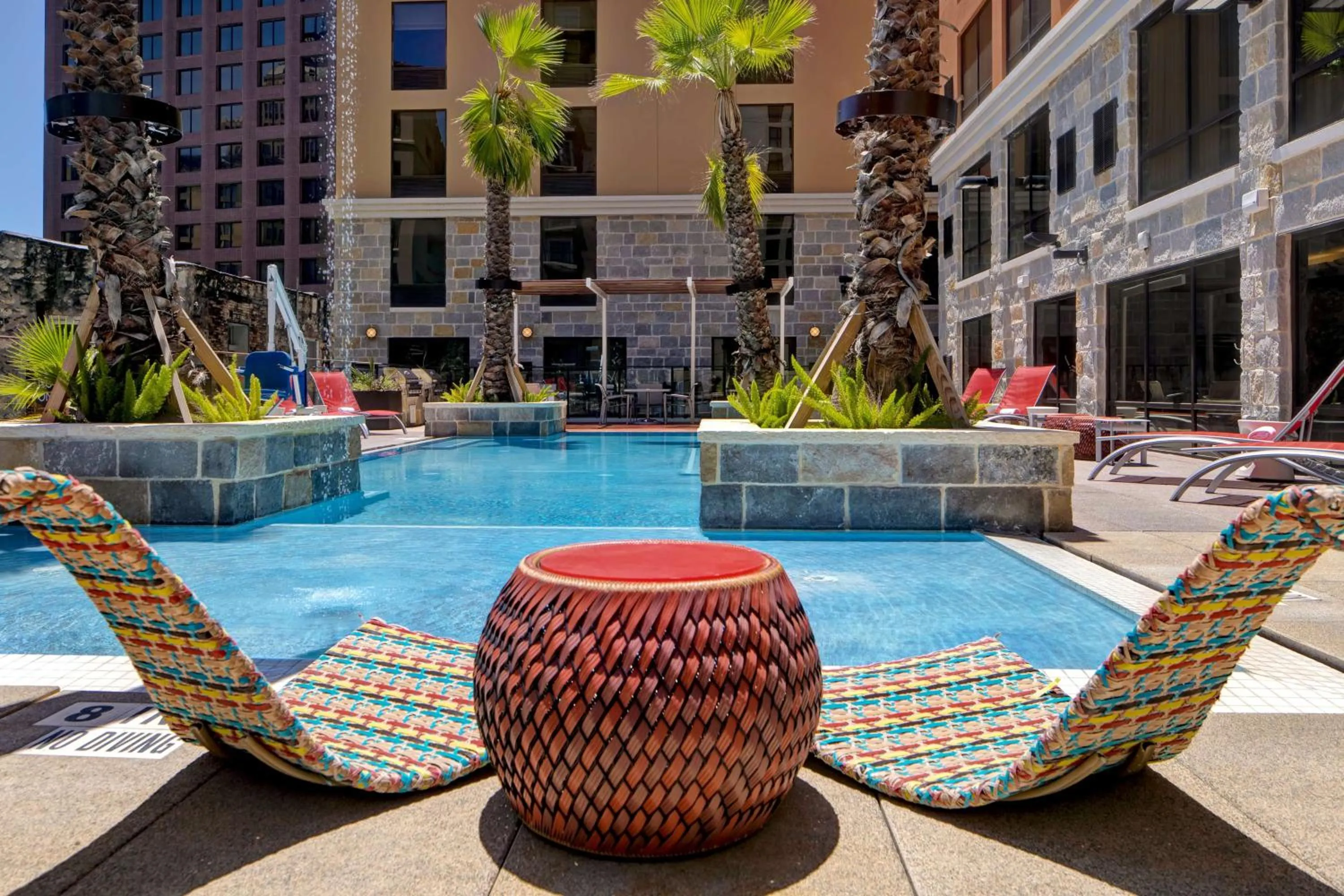 Property building in Hampton Inn & Suites on the San Antonio Riverwalk