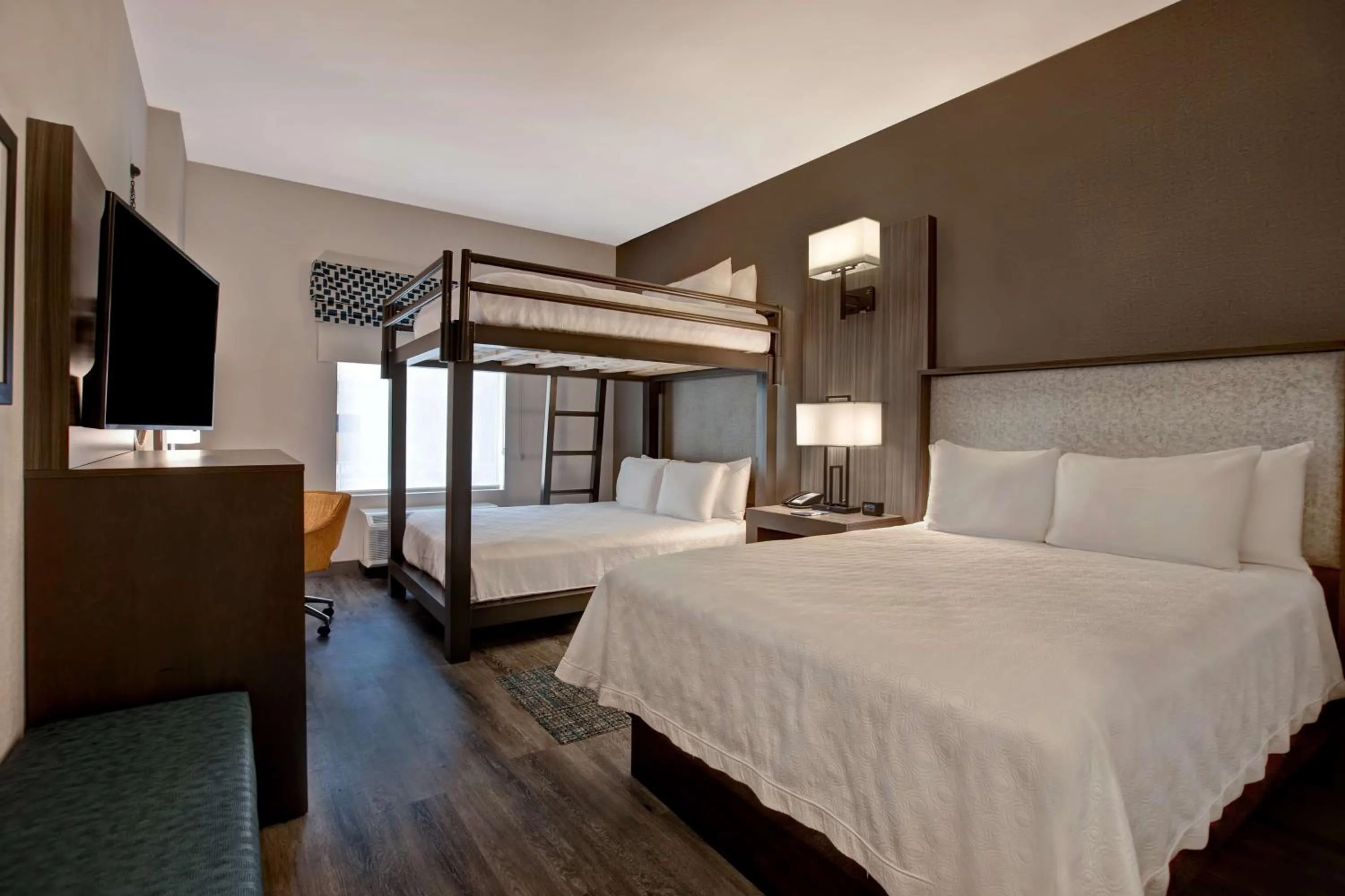 Bed in Hampton Inn & Suites on the San Antonio Riverwalk