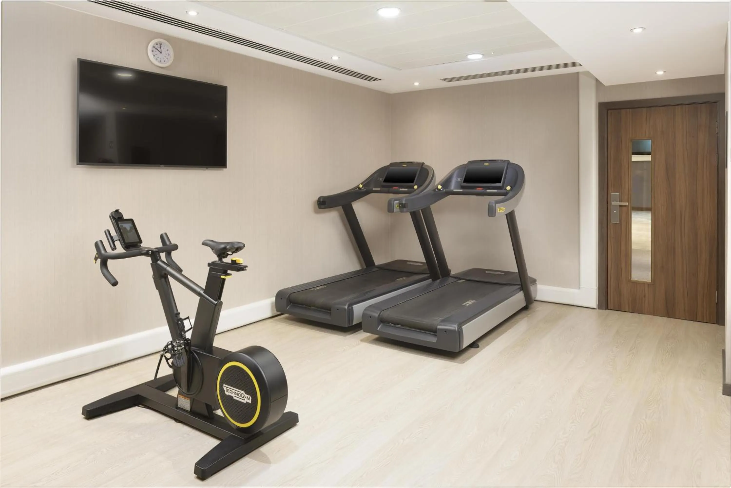 Fitness centre/facilities in Hilton Garden Inn London Heathrow Terminal 2 and 3