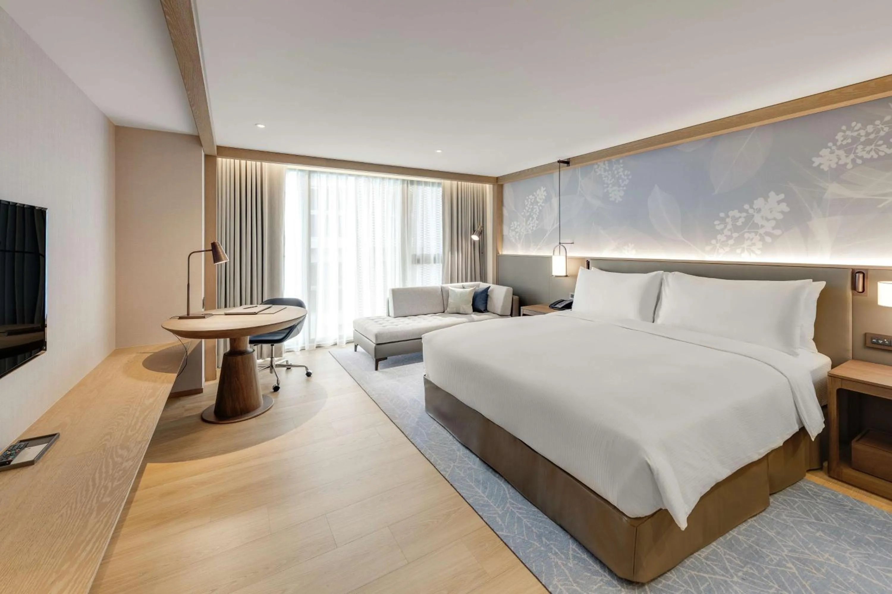 Bedroom, Bed in DoubleTree by Hilton Taipei Zhongshan