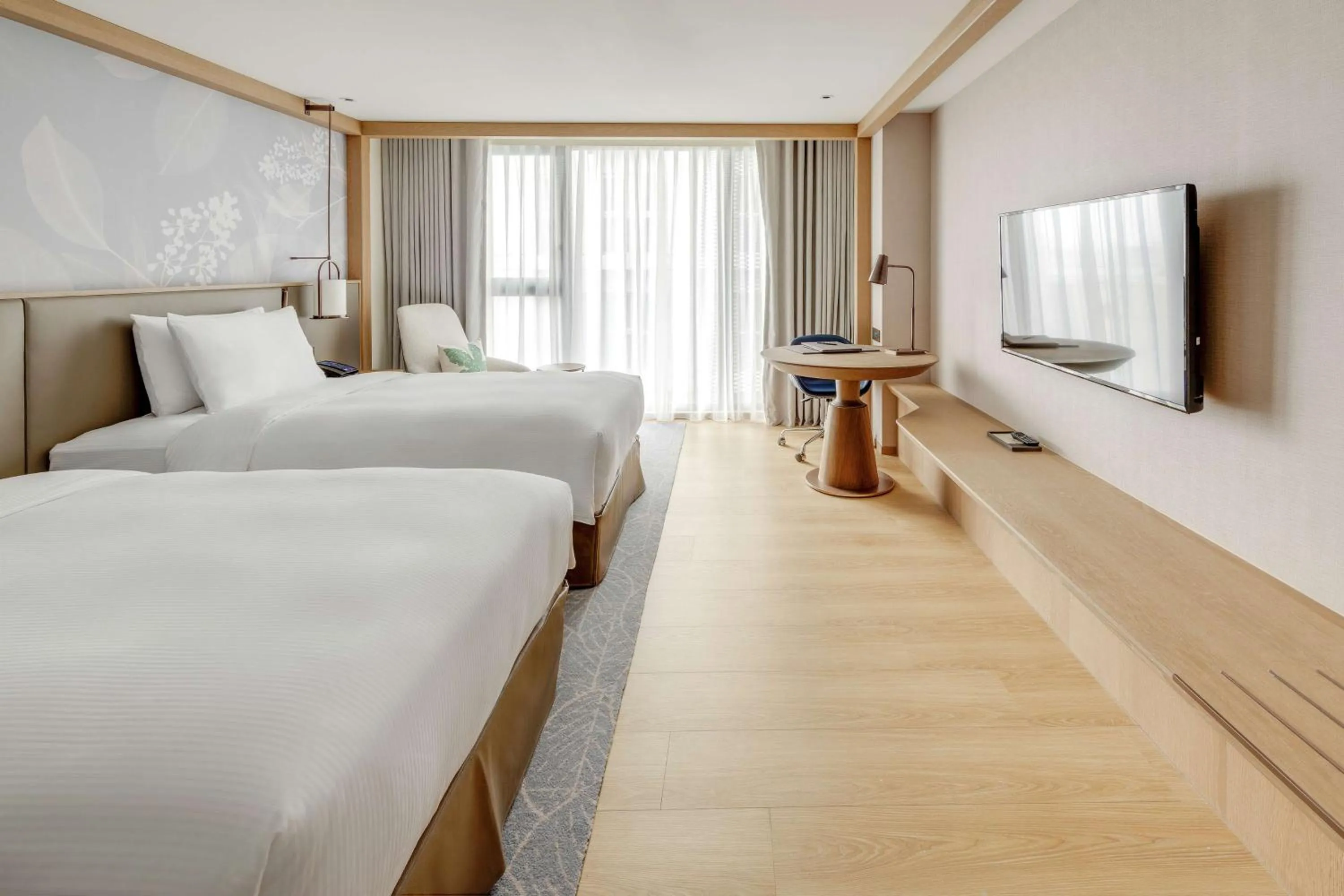 Bedroom, Bed in DoubleTree by Hilton Taipei Zhongshan