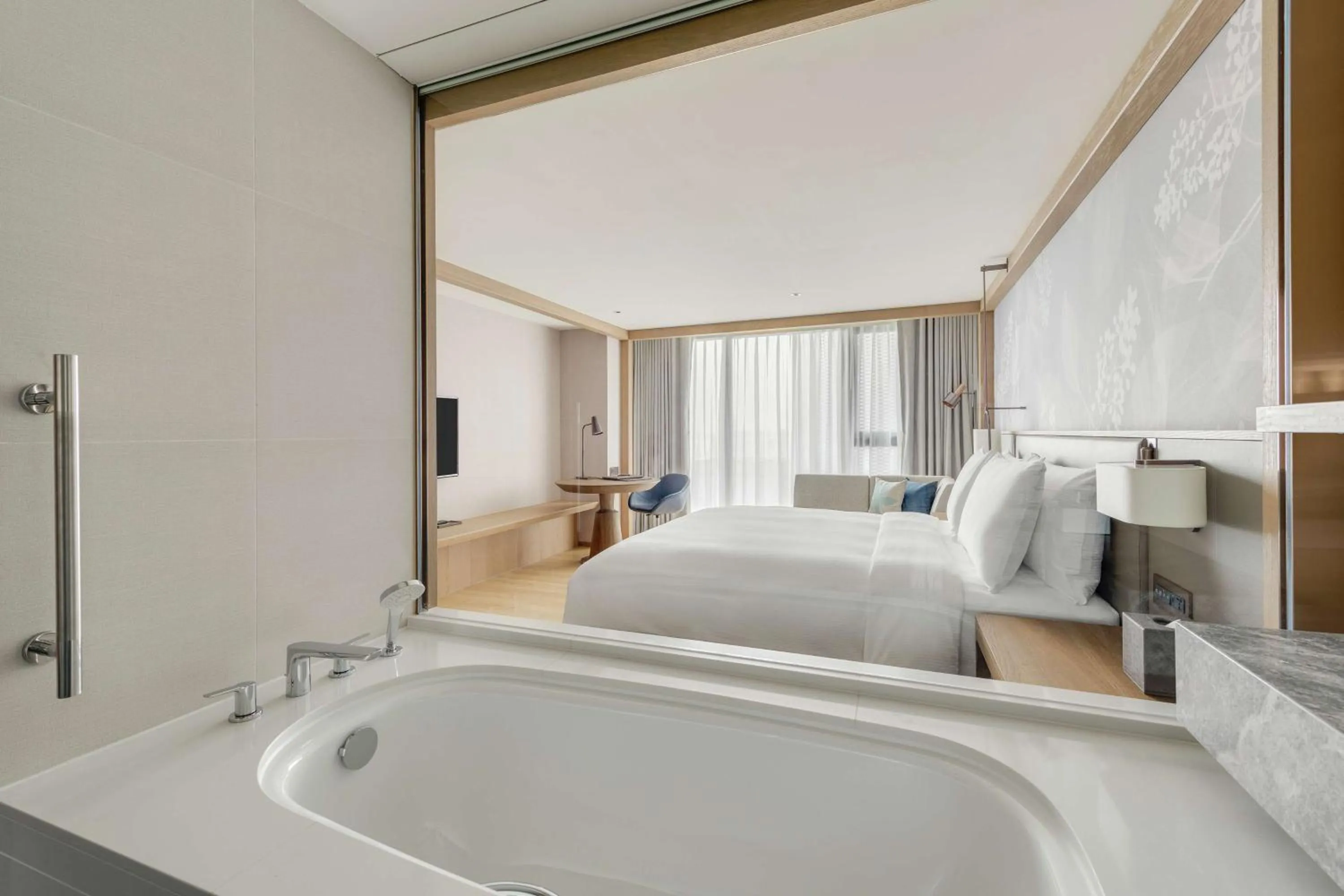 Bedroom, Bed in DoubleTree by Hilton Taipei Zhongshan