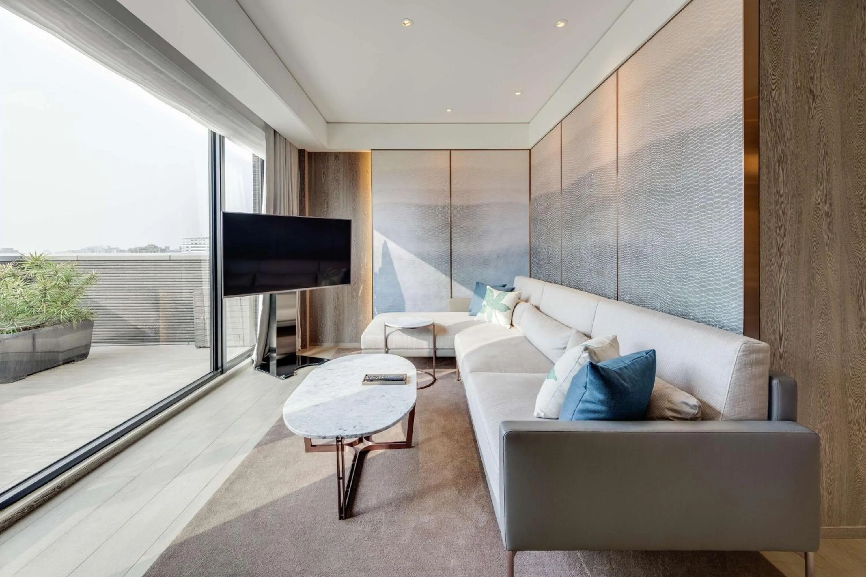 Bedroom in DoubleTree by Hilton Taipei Zhongshan