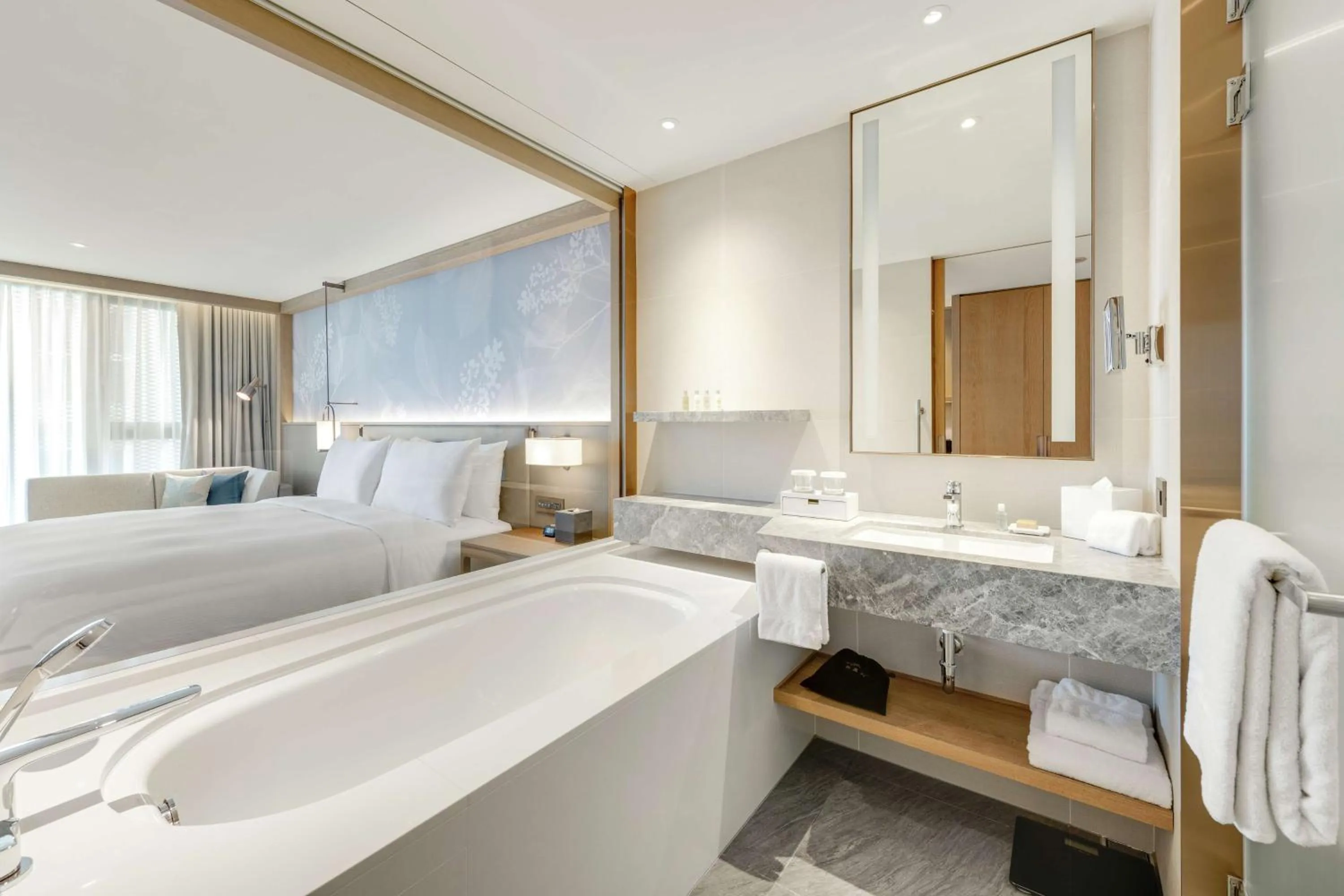 Bathroom, Bed in DoubleTree by Hilton Taipei Zhongshan