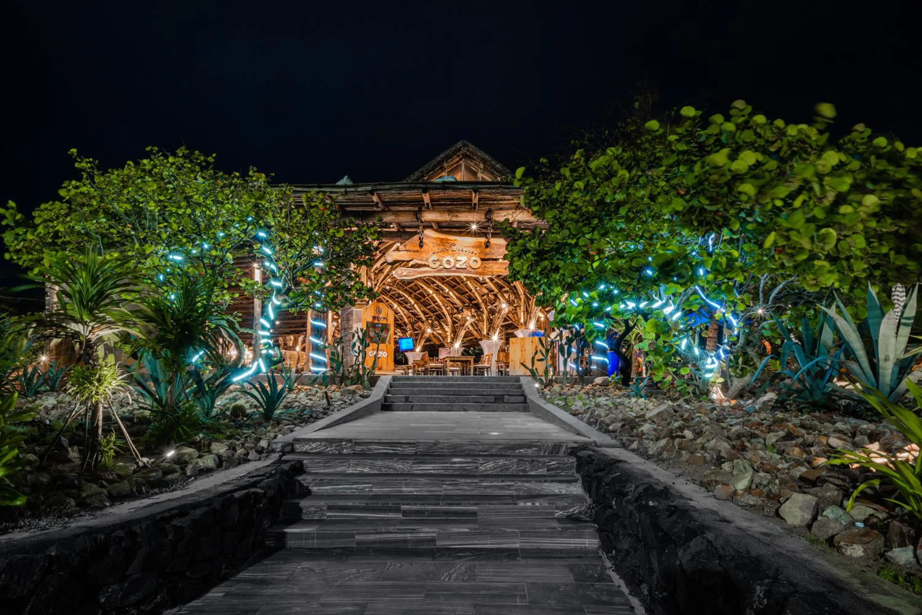 Restaurant/places to eat in Stelia Beach Resort