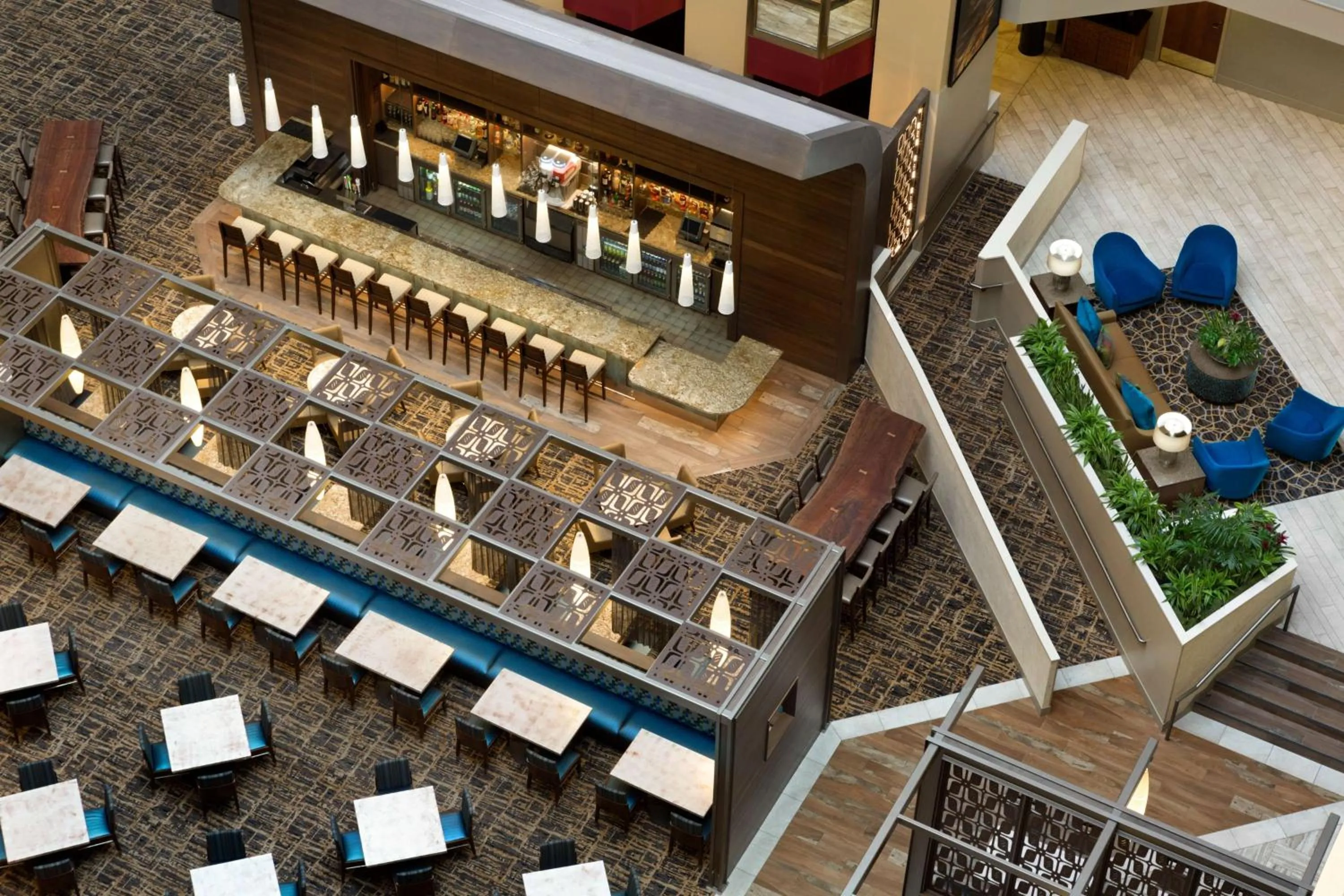 Restaurant/places to eat in Embassy Suites San Antonio Airport