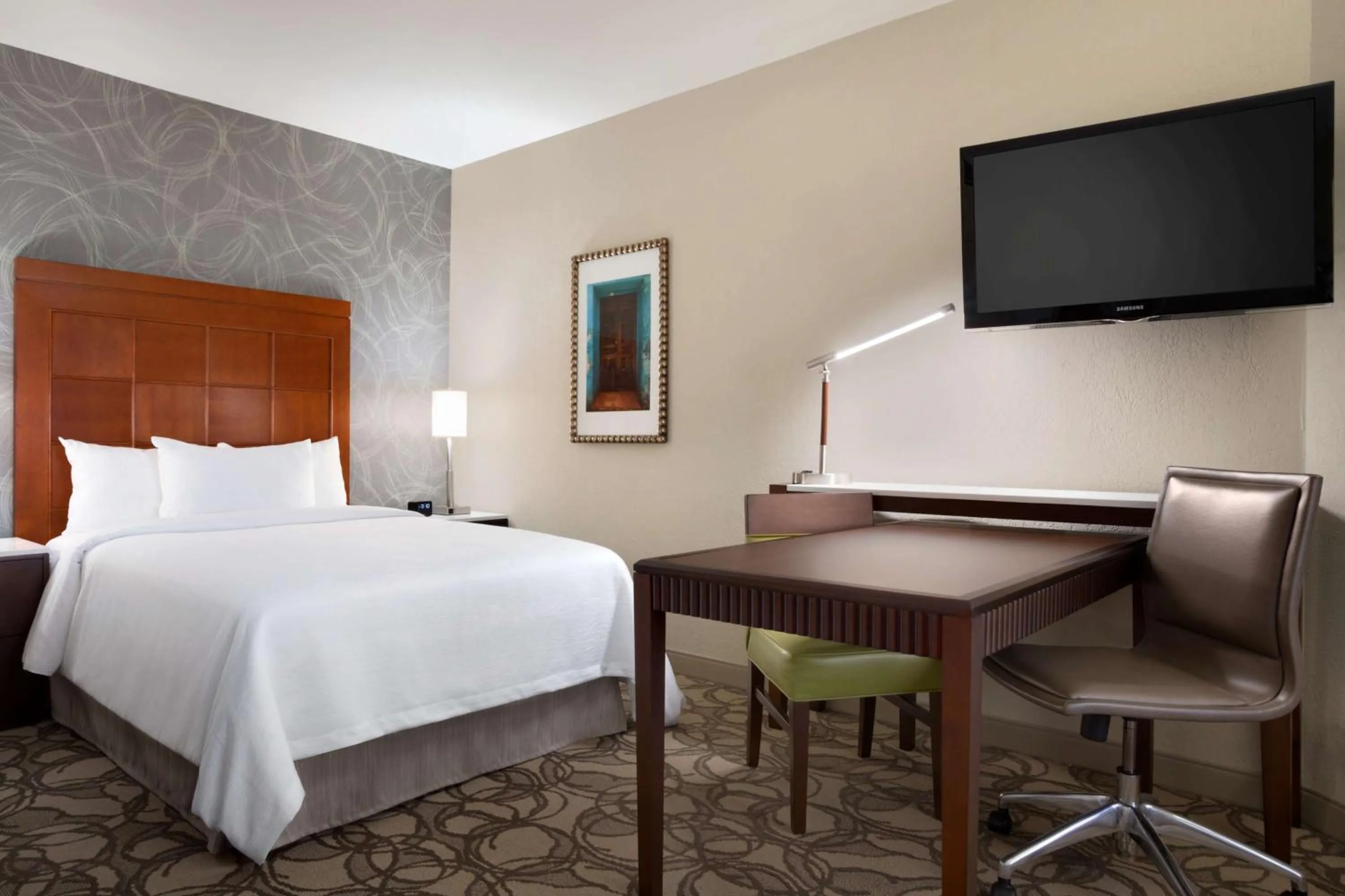 Bedroom, Bed in Embassy Suites San Antonio Airport