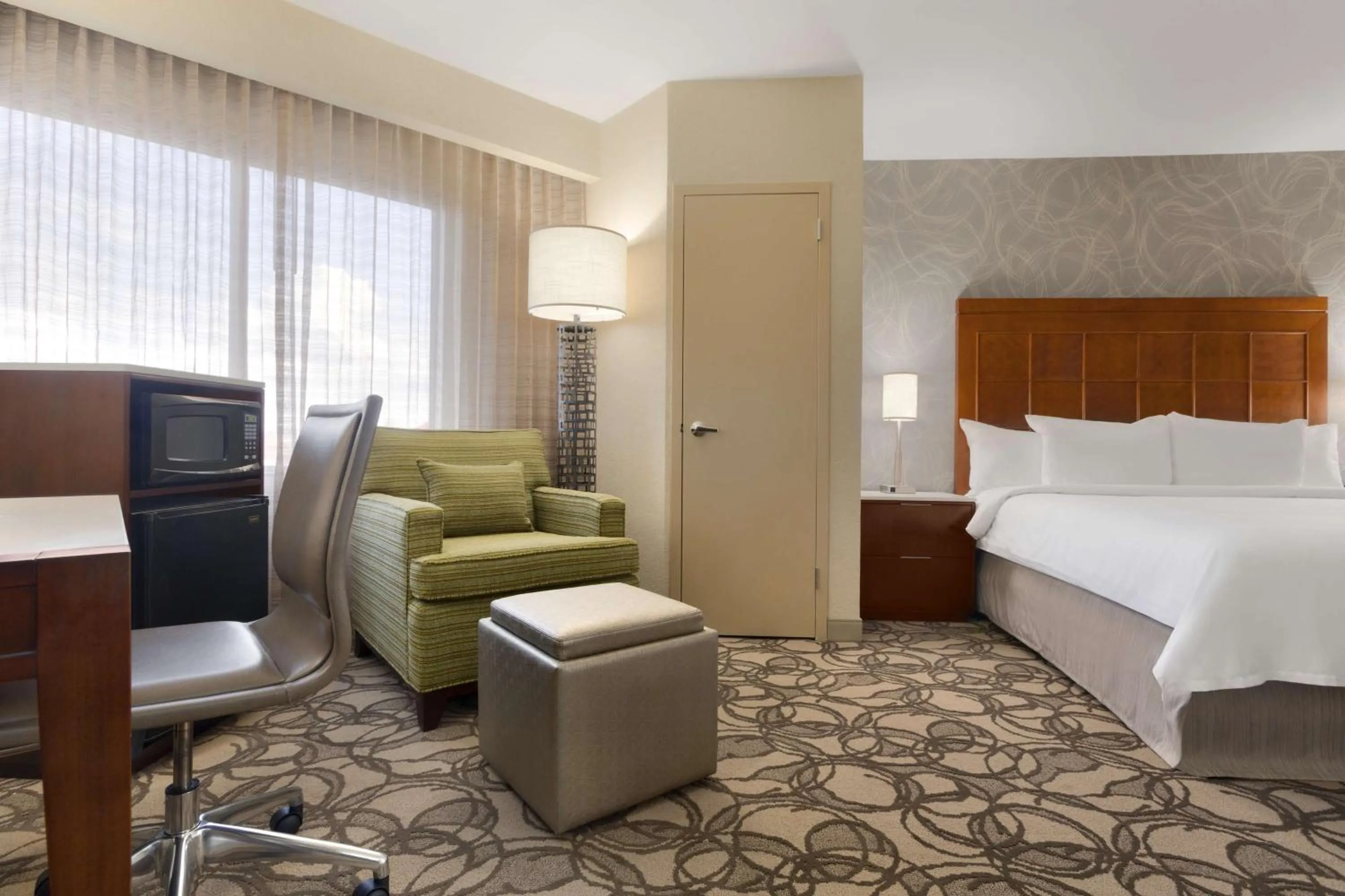 Bedroom, Bed in Embassy Suites San Antonio Airport