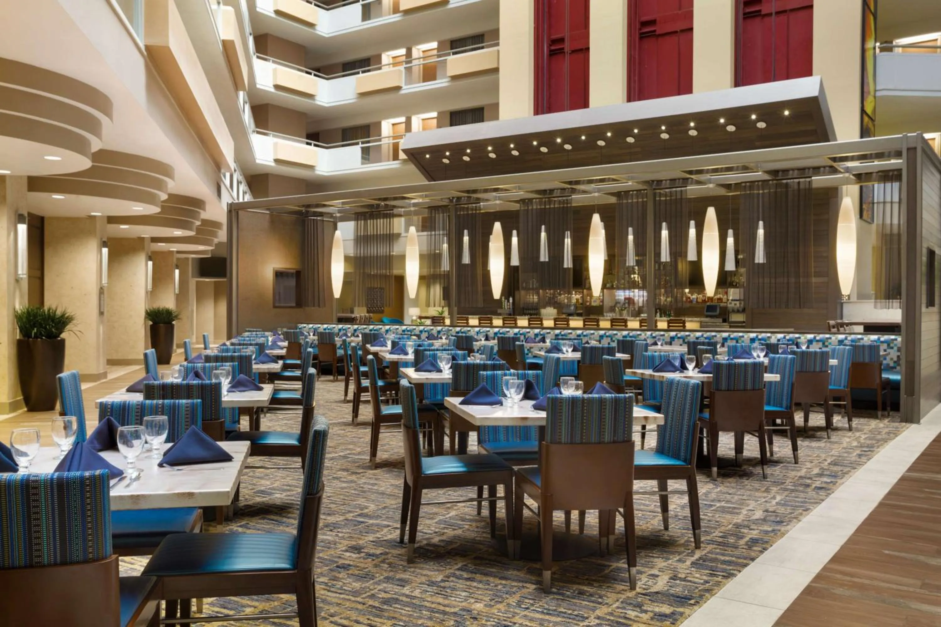 Restaurant/places to eat in Embassy Suites San Antonio Airport