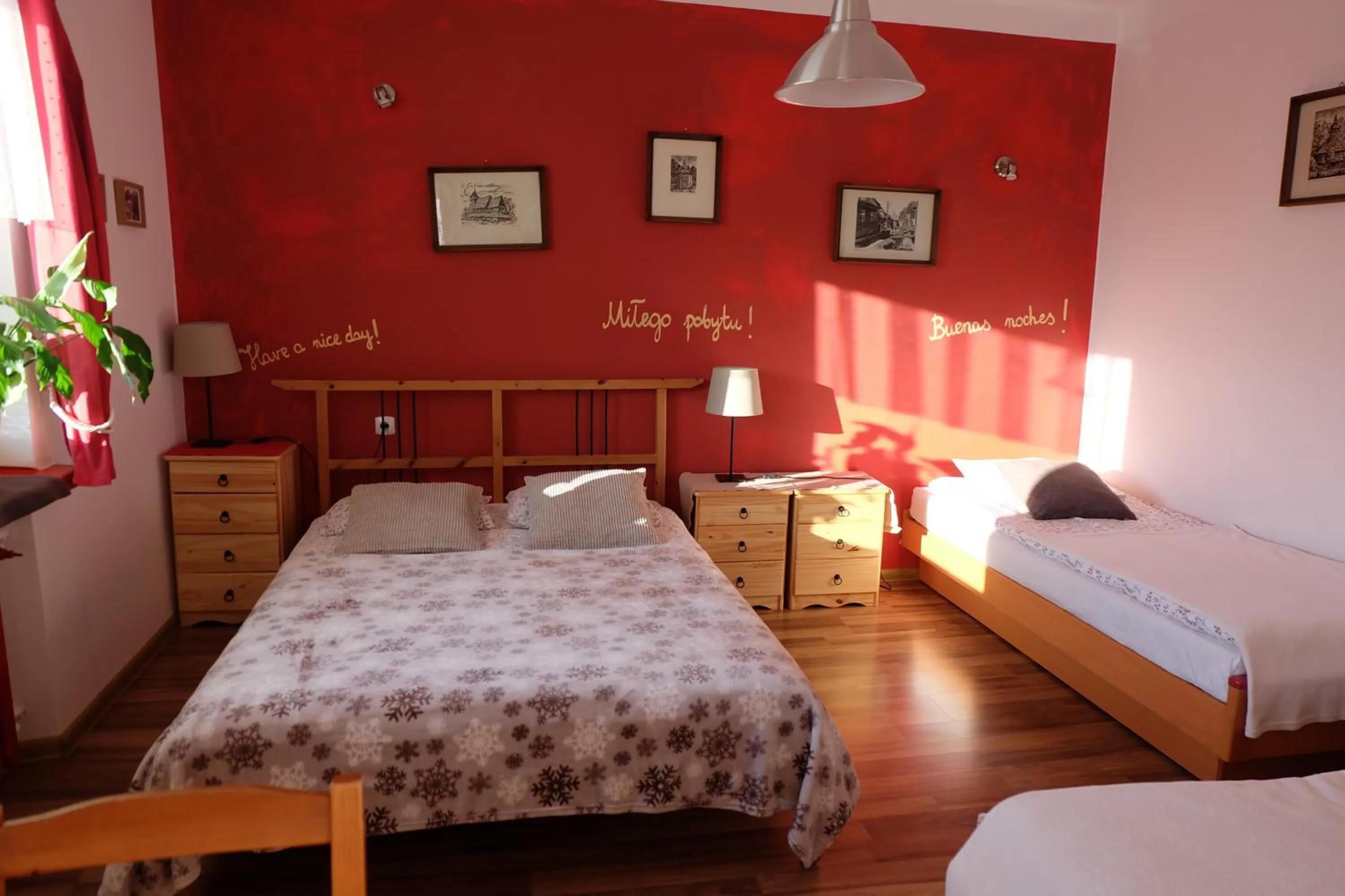 Winter, Bed in Willa Pod Aniołem - Pokoje Gościnne & Apartamenty z widokiem na góry