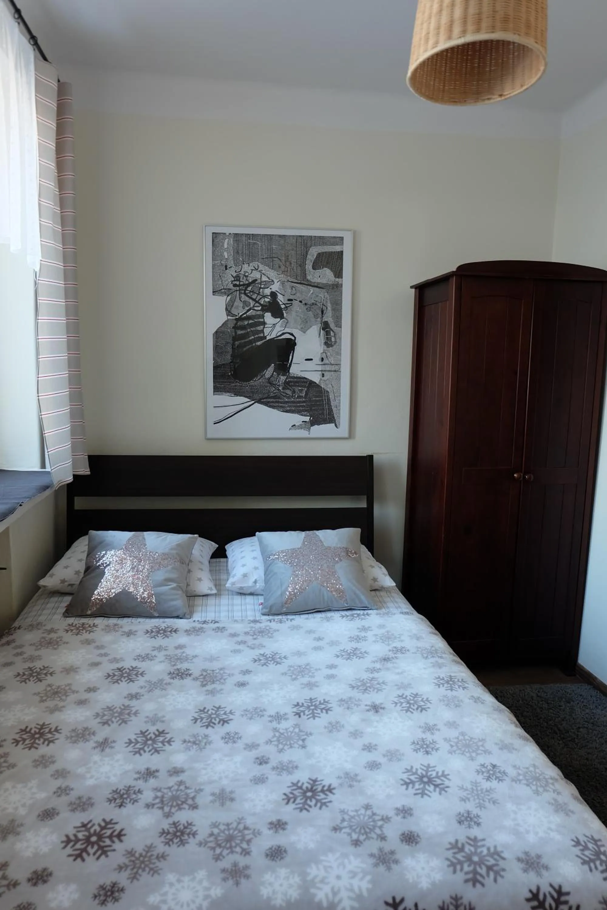 Winter, Bed in Willa Pod Aniołem - Pokoje Gościnne & Apartamenty z widokiem na góry