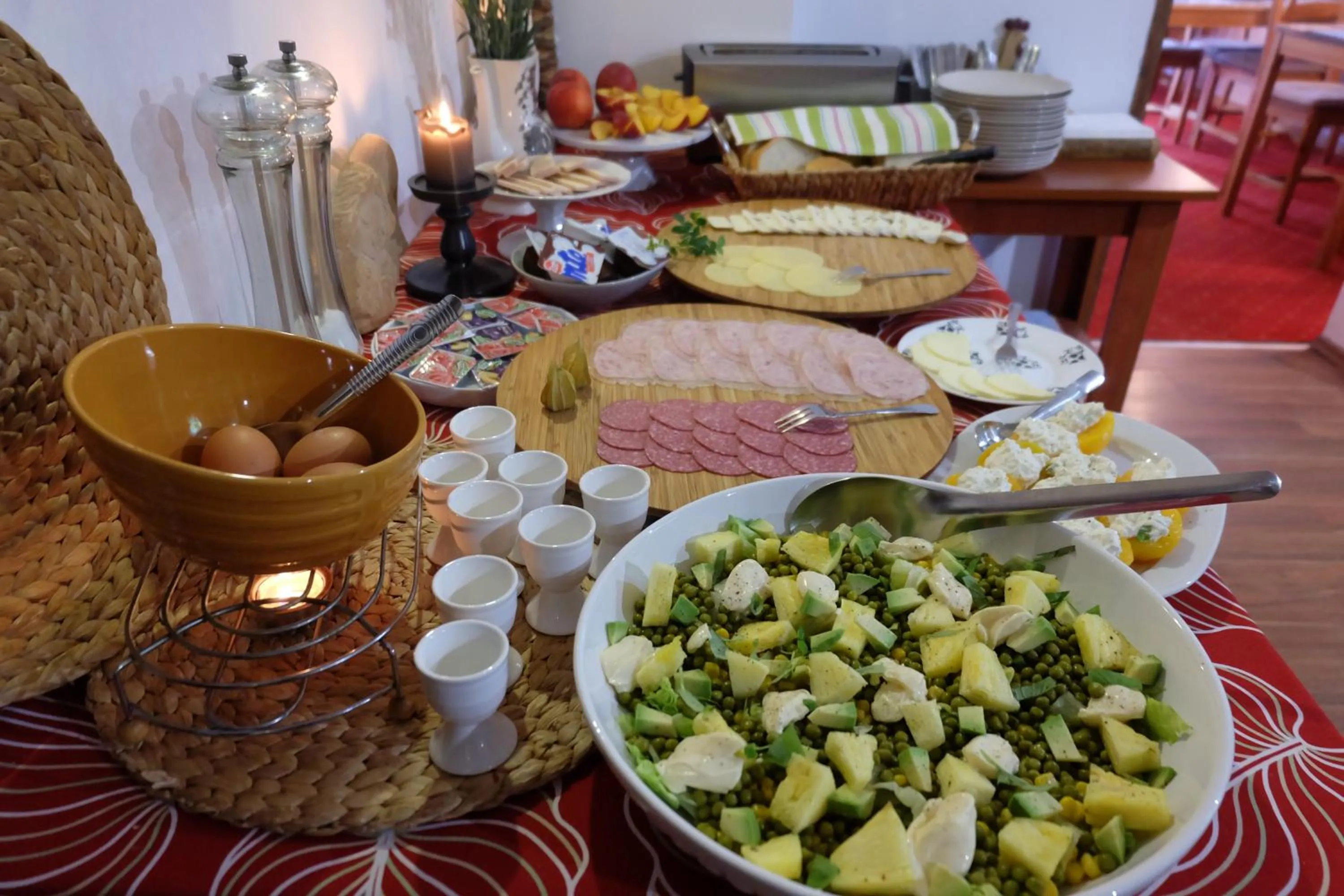 Buffet breakfast in Willa Pod Aniołem - Pokoje Gościnne & Apartamenty z widokiem na góry