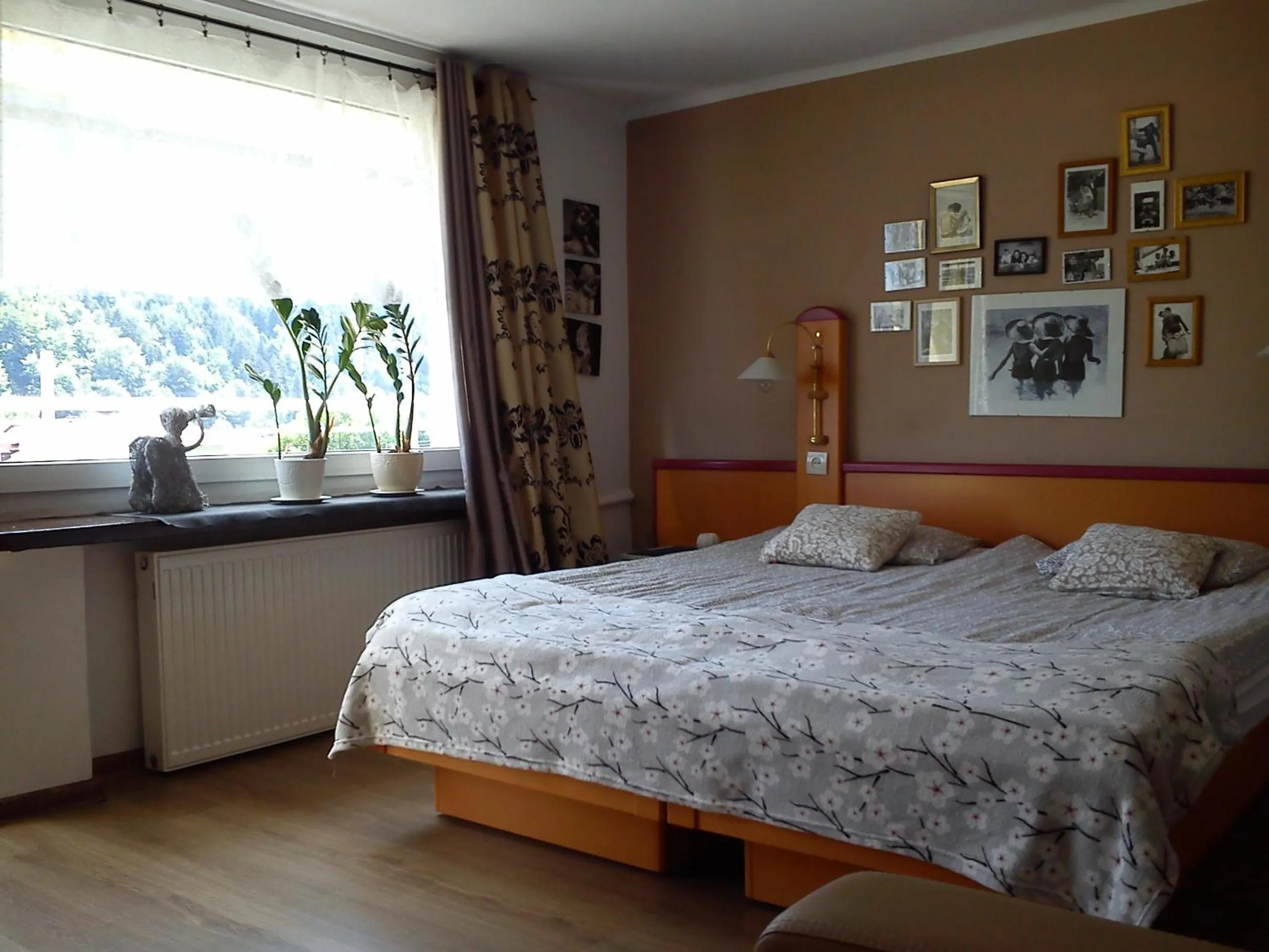 Bedroom, Bed in Willa Pod Aniołem - Pokoje Gościnne & Apartamenty z widokiem na góry