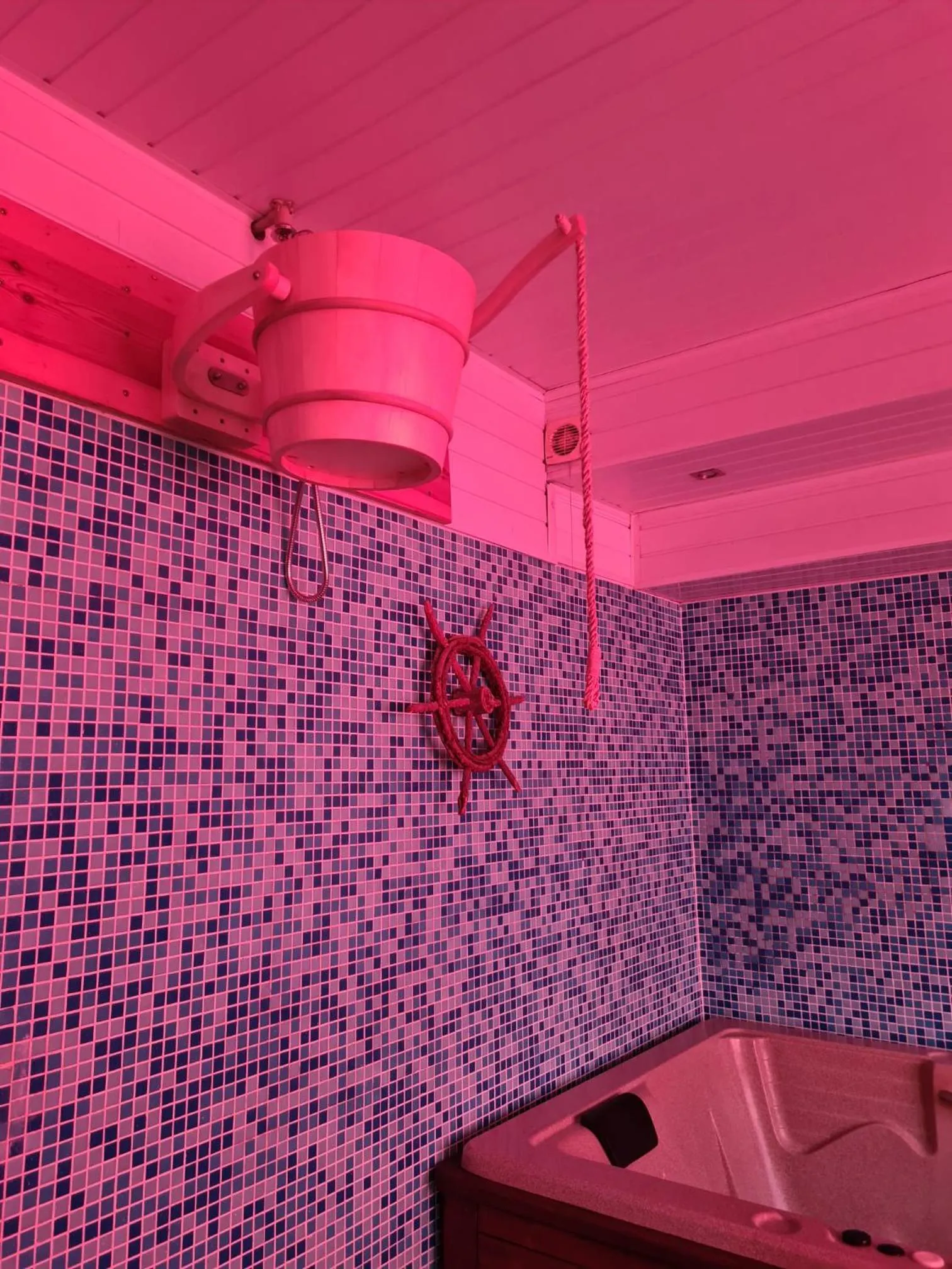 Swimming pool in Hotel Montenegro