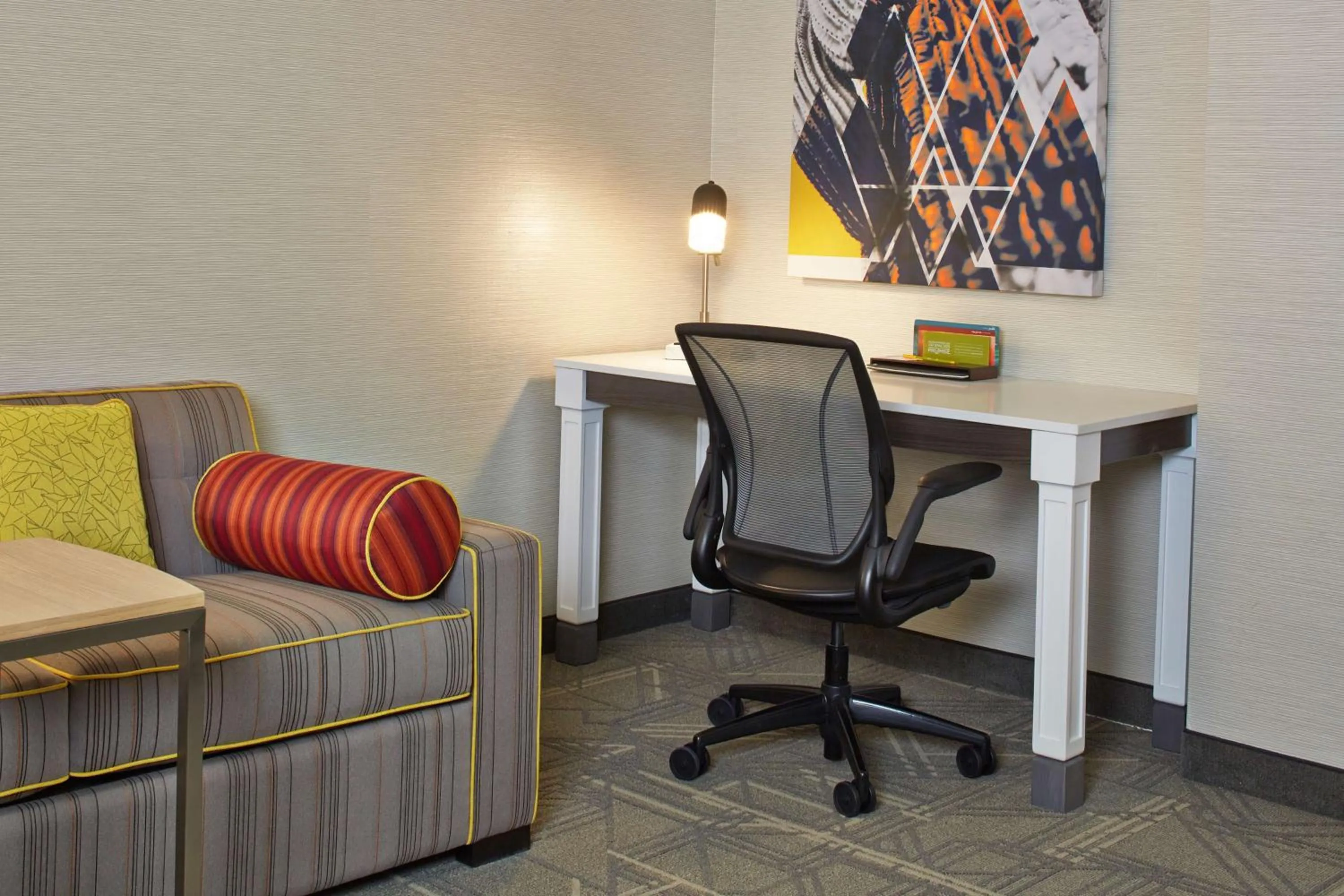 Bedroom in Hilton Garden Inn Scottsdale Old Town